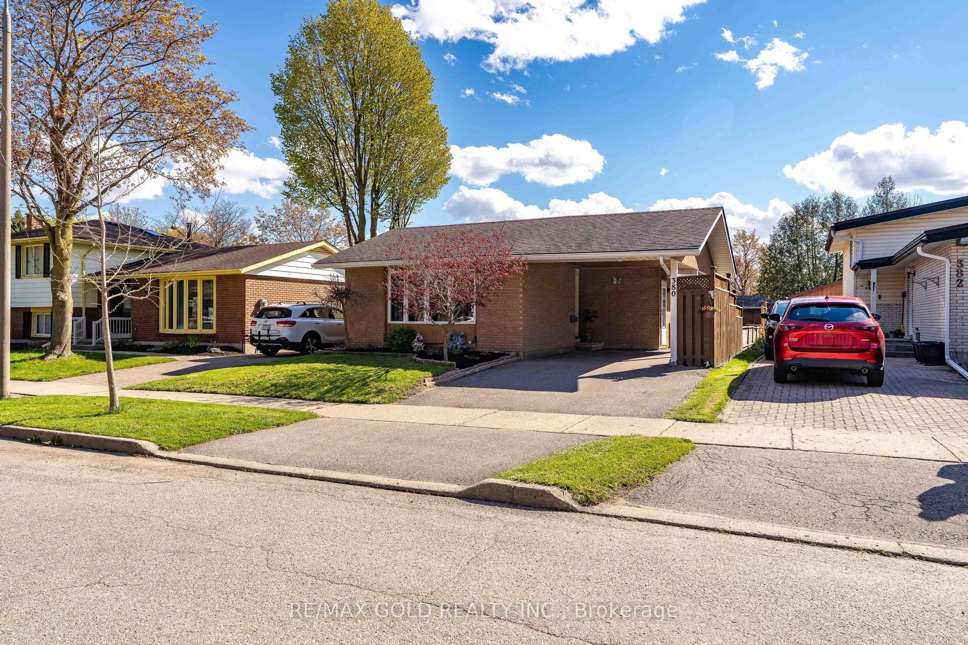380 Grangewood Drive W — photo 1
