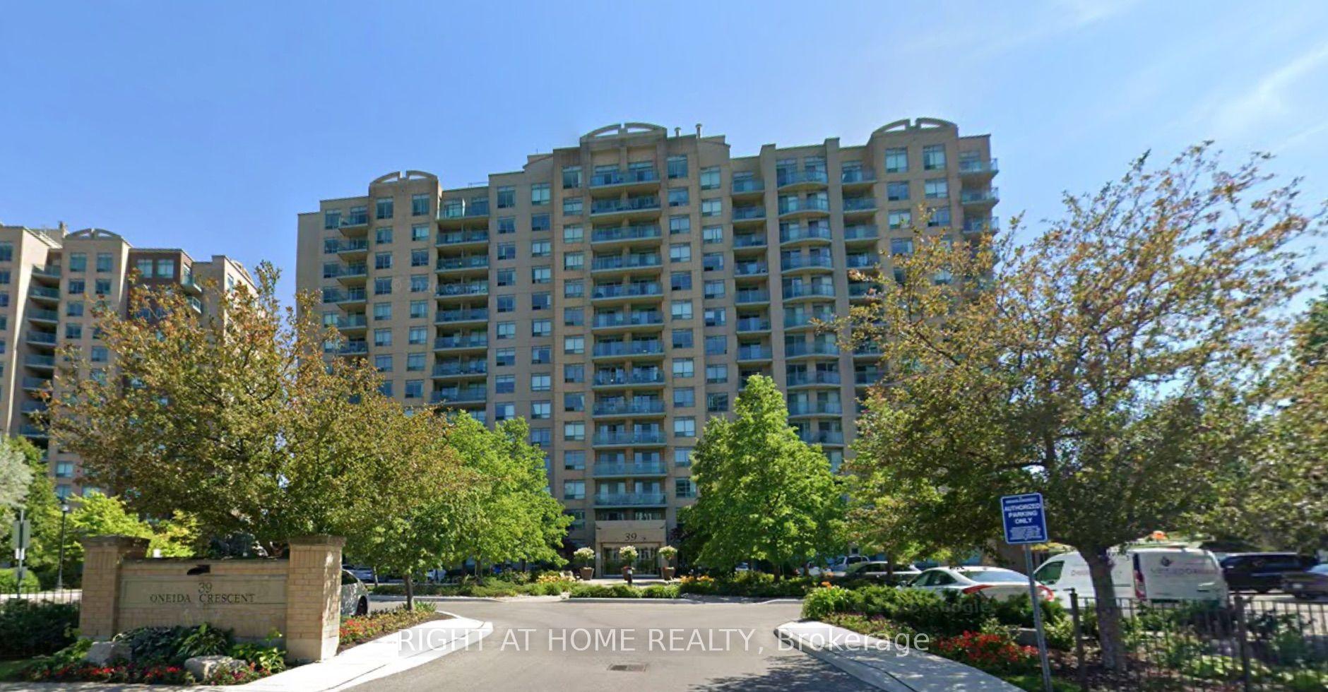 39 Oneida Crescent 1121 #1121 — photo 1