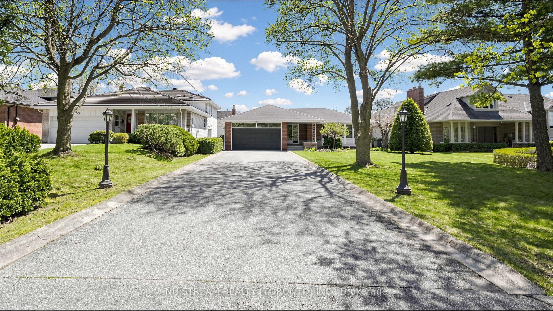 55 Sunvale Drive — photo 1