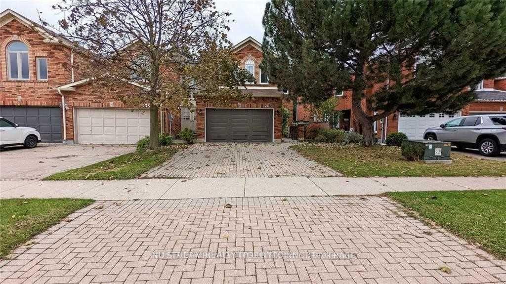 2031 Lumberman Lane, Oakville — Detached for lease, photo 1