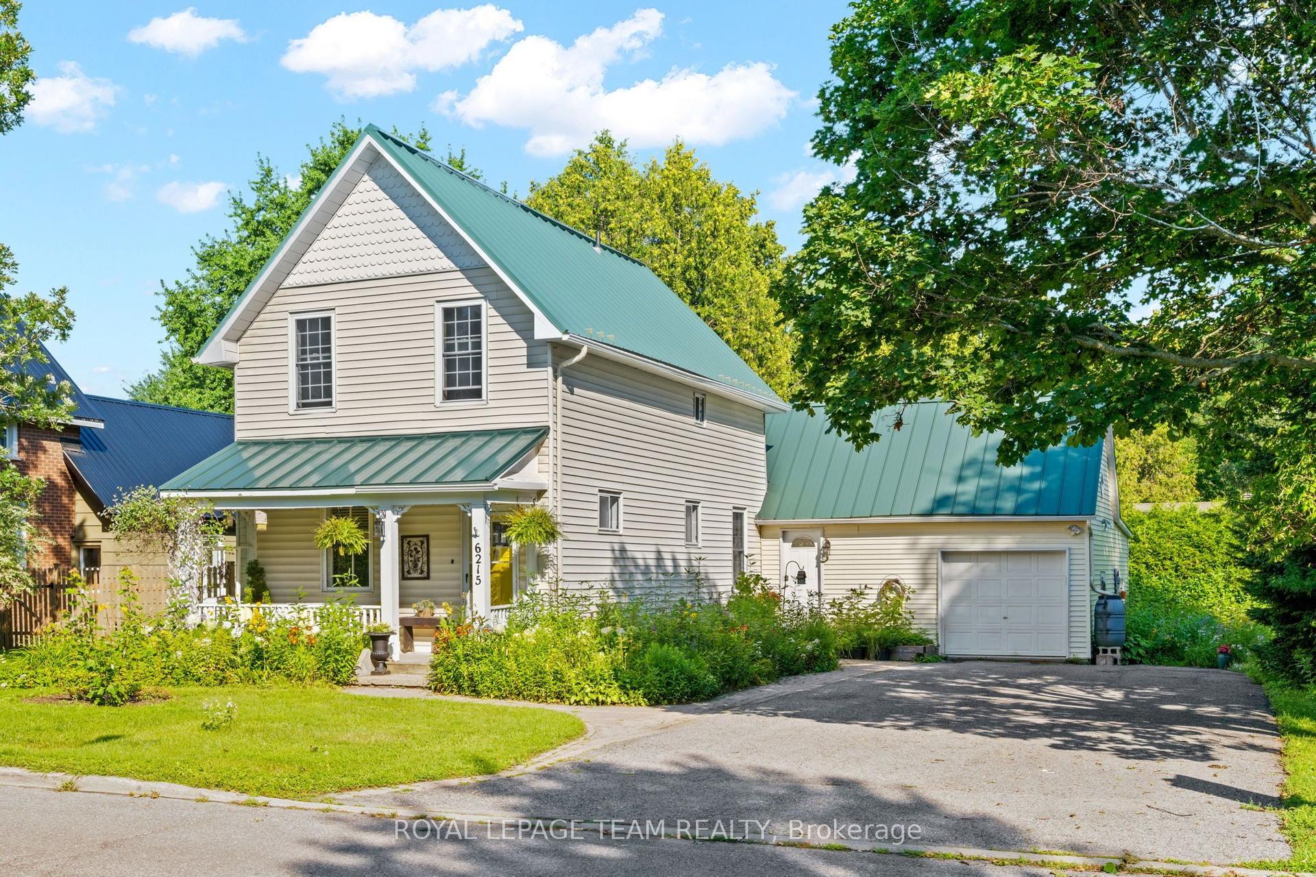 6215 Abbott Street W, Stittsville - Munster - Richmond — Detached for sale, photo 1