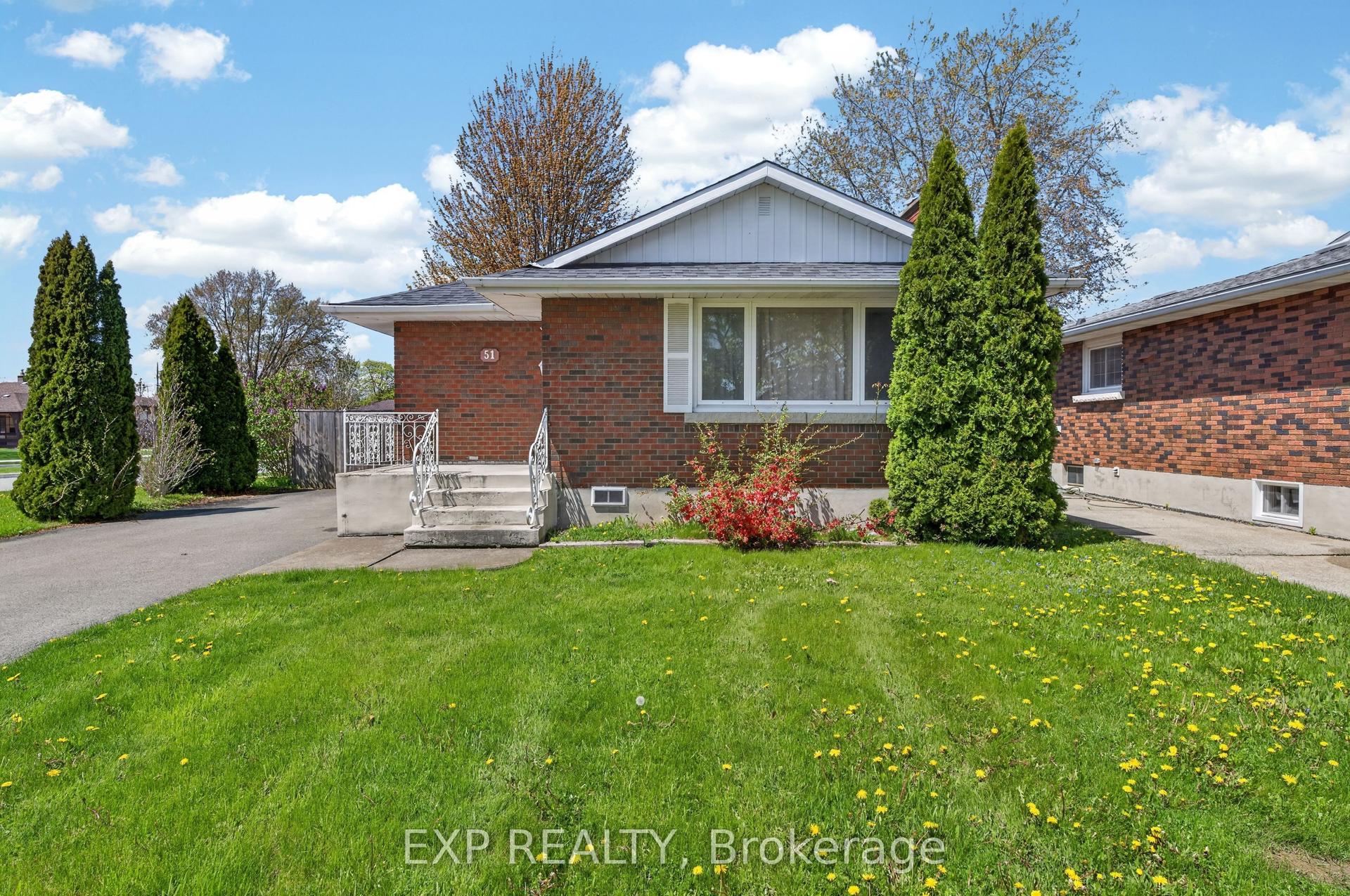 51 Parkdale Drive — photo 1