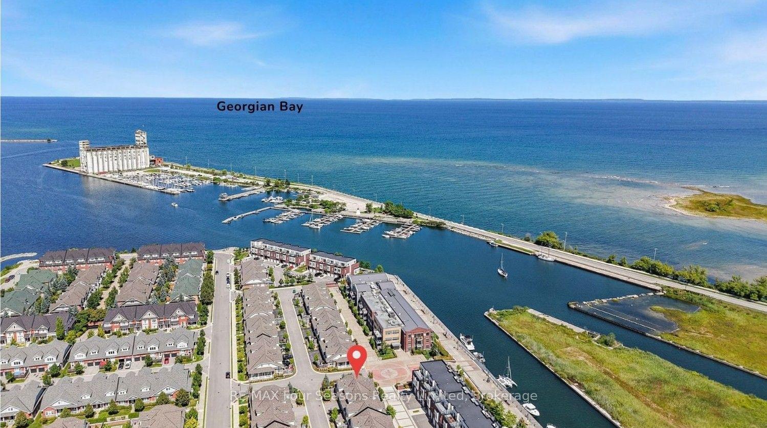 2 Shipyard Lane, Collingwood — Condo Town for sale, photo 1