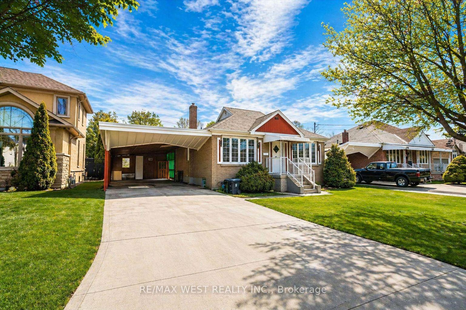 7 Highland Hill, Toronto — Detached for lease, photo 1