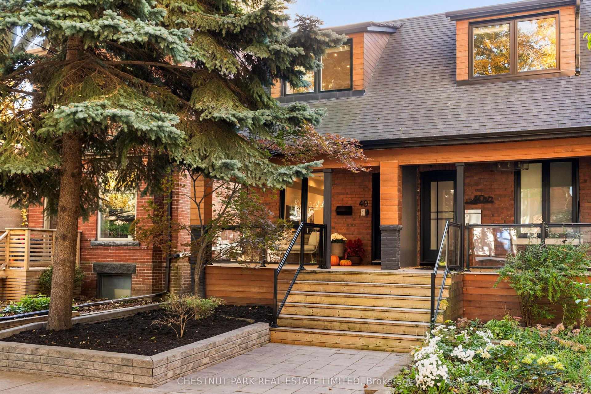 40 Morse Street, Toronto — Semi-Detached for sale, photo 1