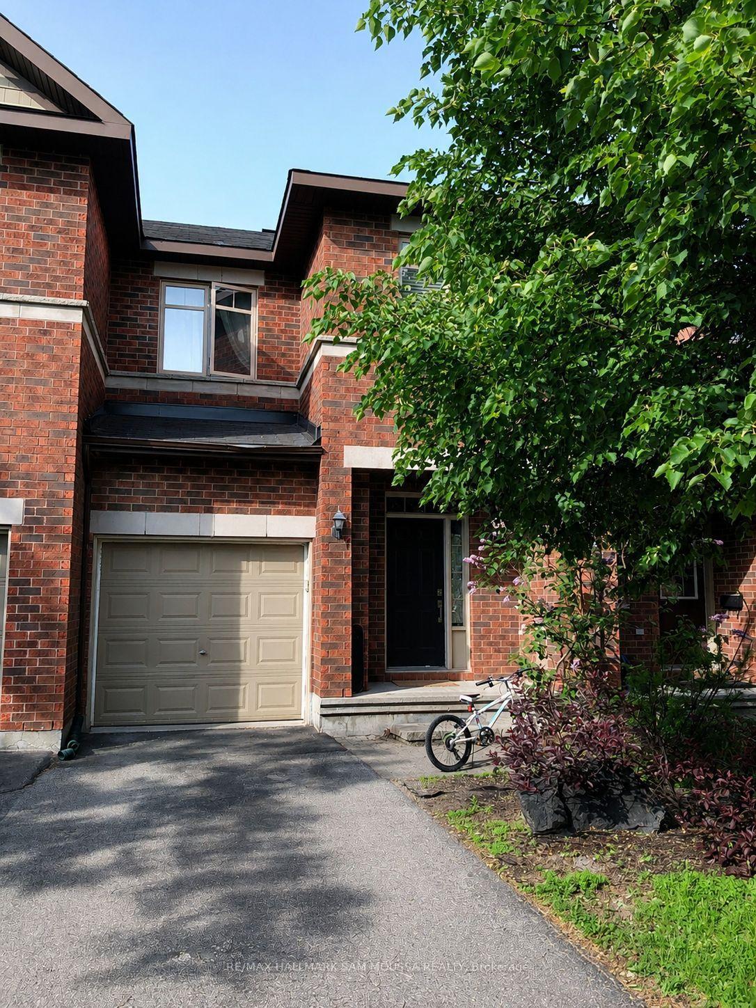 202 Badgeley Avenue — photo 1