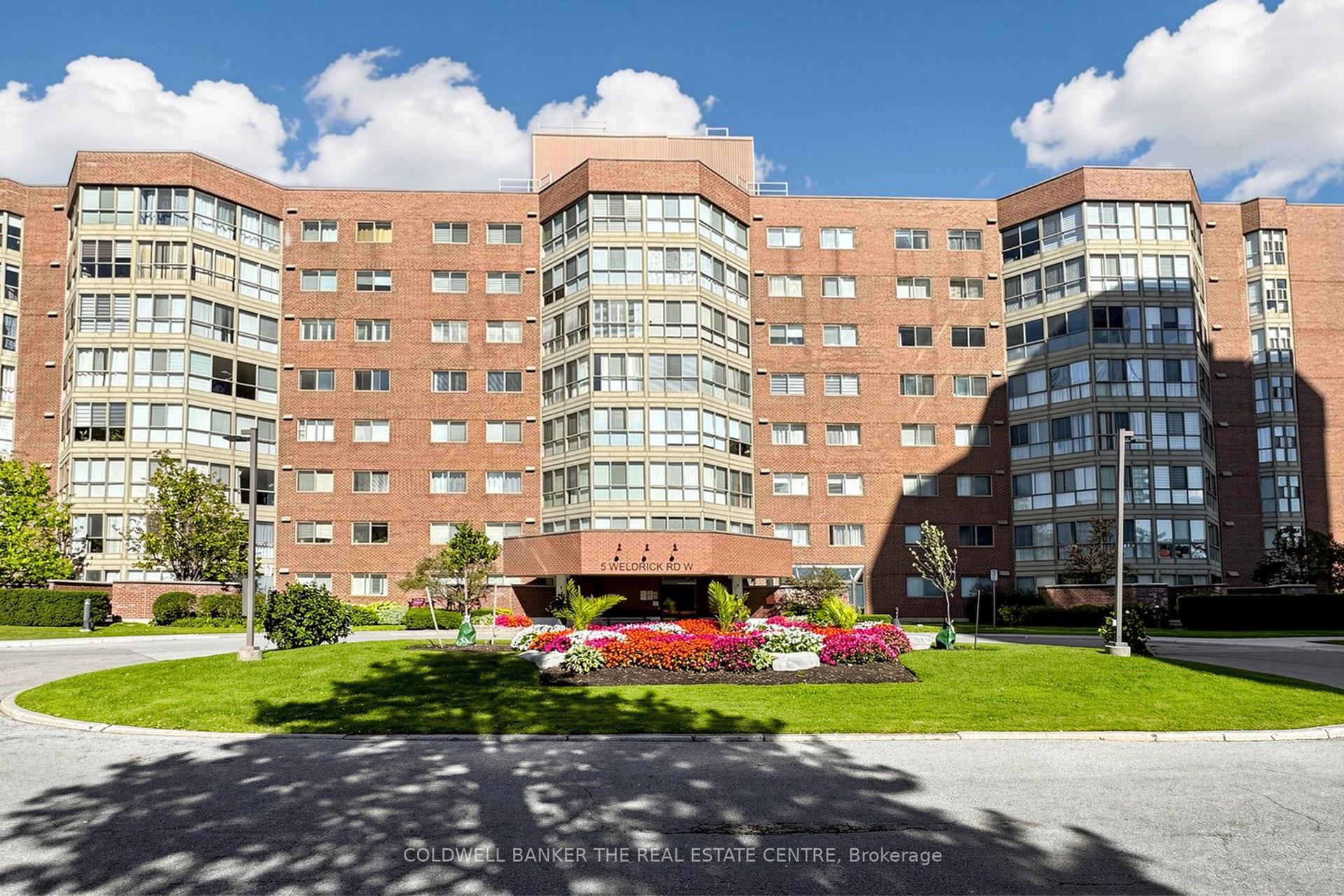5 Weldrick Road W 301 #301, Richmond Hill — Condo for sale, photo 1
