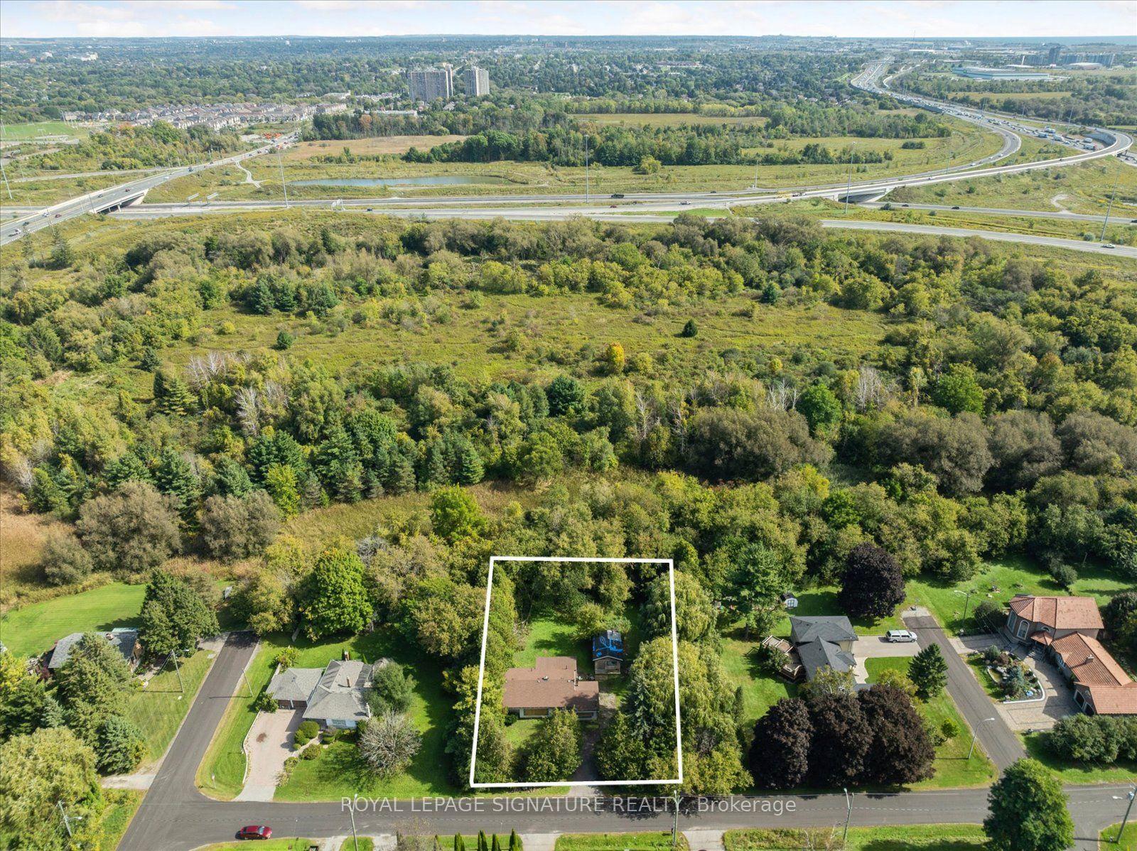45 Queens Road, Whitby — Detached for sale, photo 1