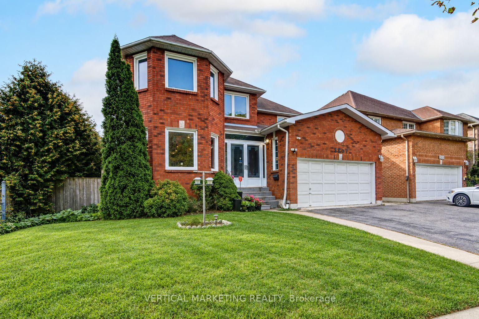 3807 Ellesmere Road, Toronto — Detached for sale, photo 1