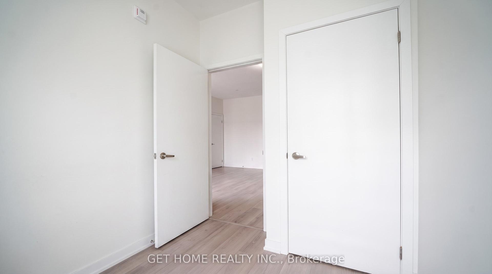 3415 Ridgeway Drive 5 #5, Mississauga — Condo Town for sale, photo 1