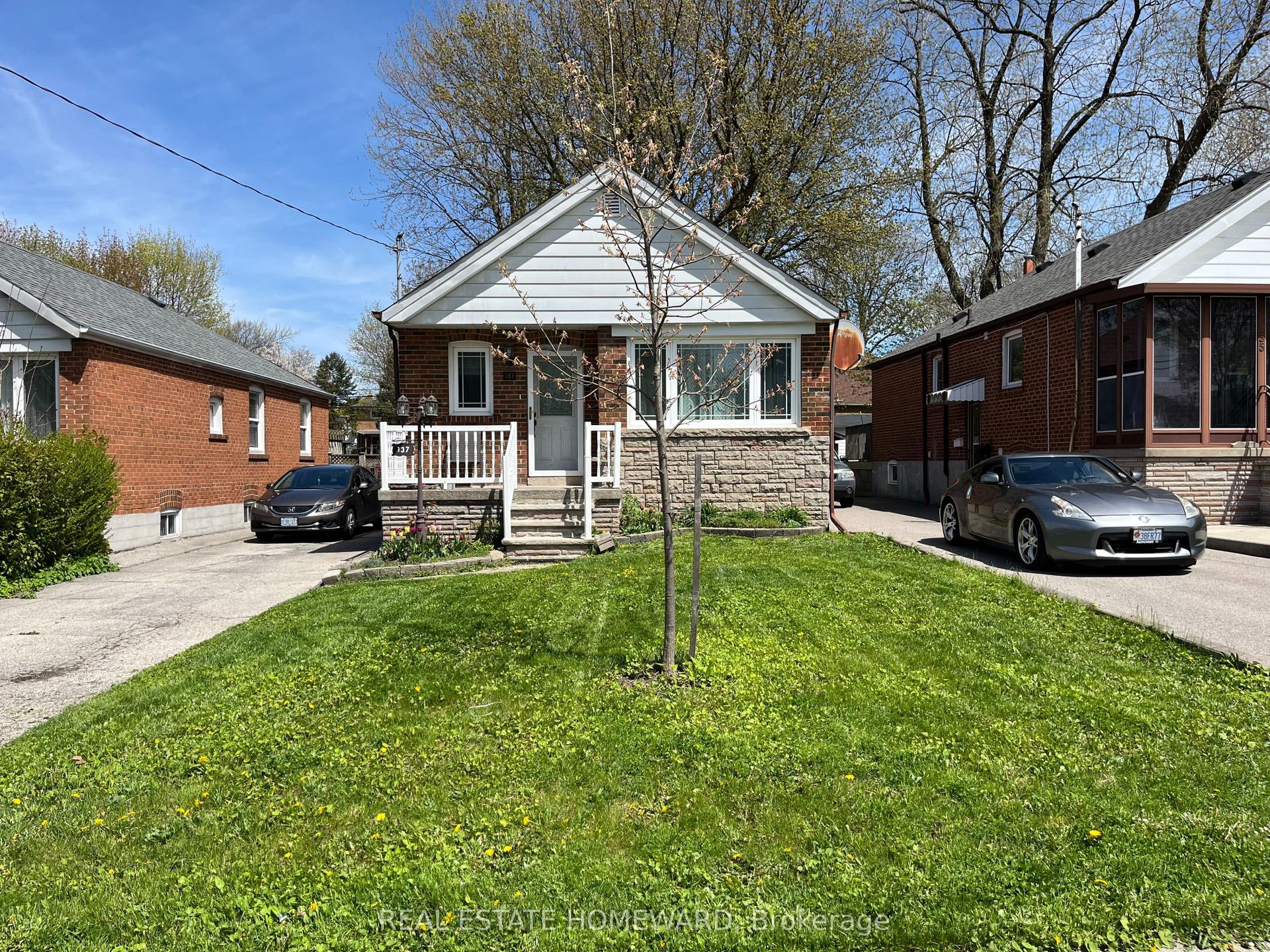 137 Harewood Avenue, Toronto — Detached for lease, photo 1