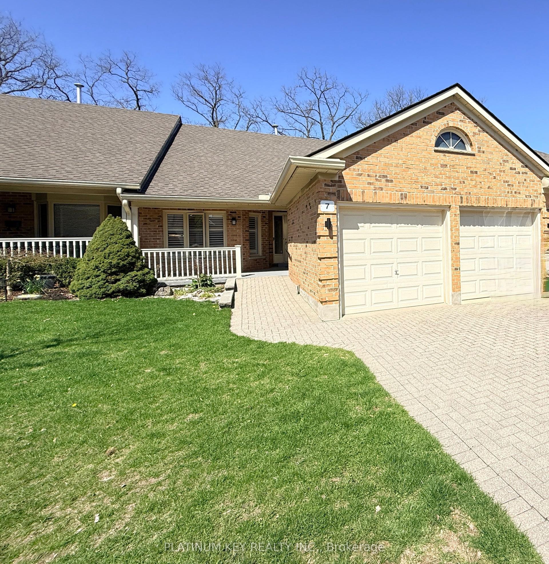 1331 Commissioners Road W 7 #7 — photo 1