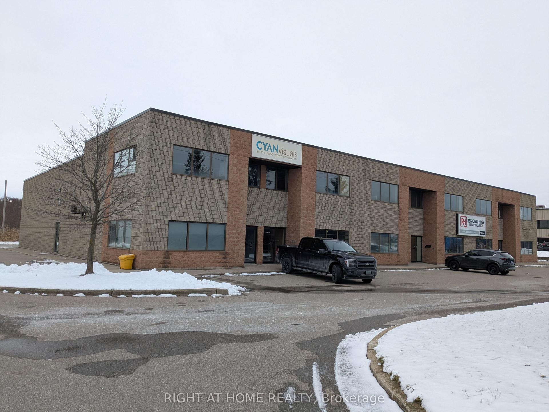 62 Plant Farm Boulevard — photo 1