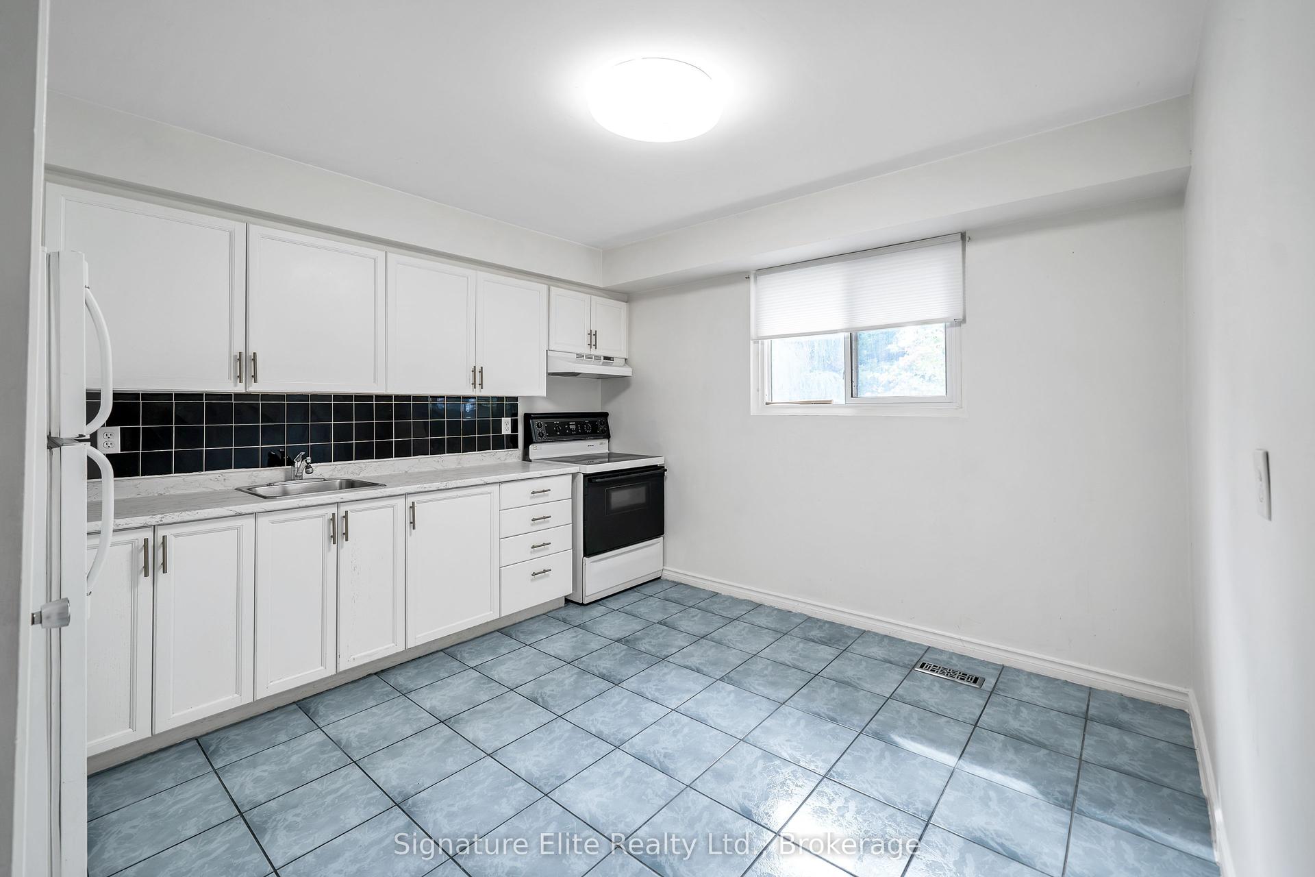 730 Cedar Street 7 #7, Oshawa — Condo Town for lease, photo 1