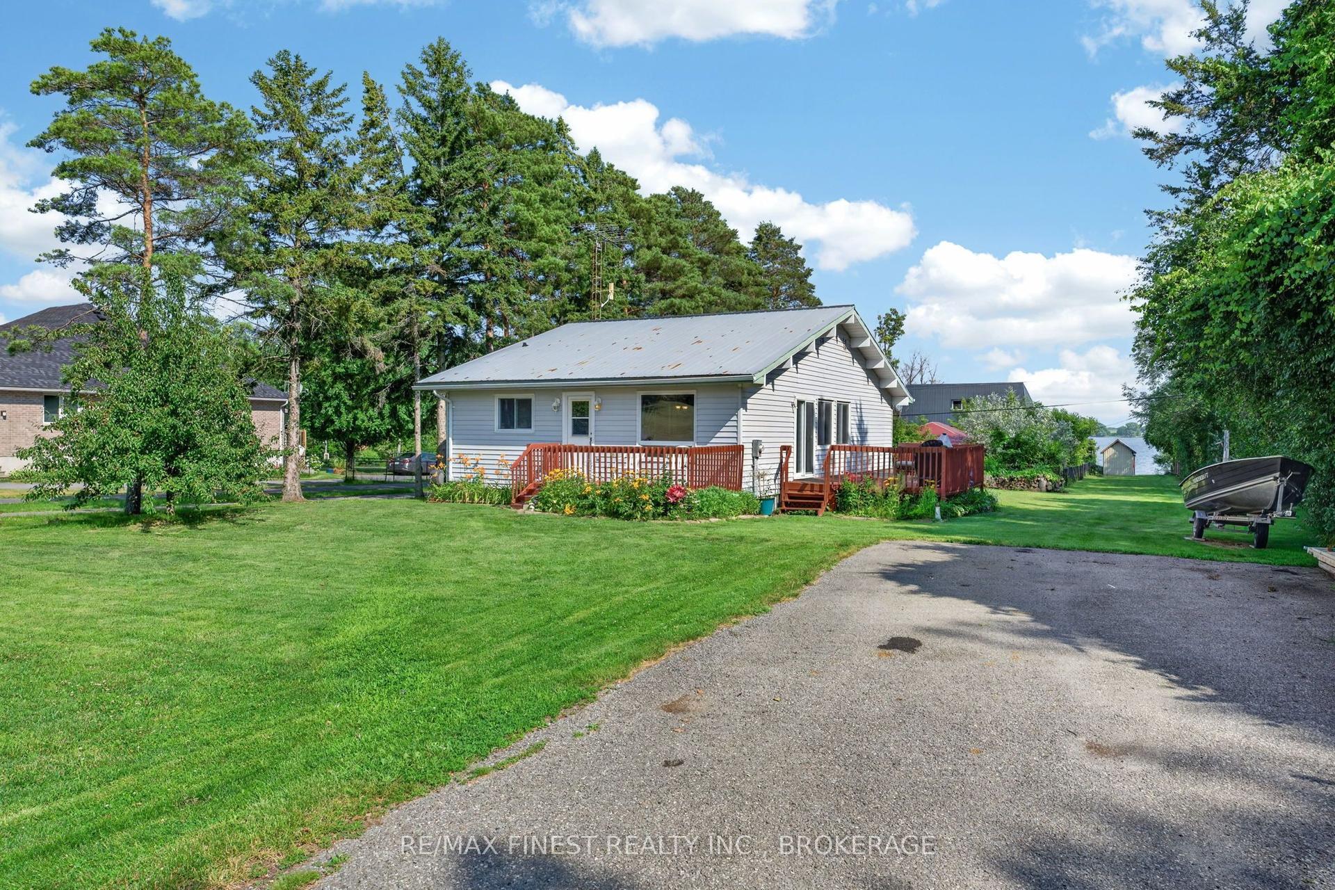 54 Bayview Drive, Greater Napanee — Detached for sale, photo 1