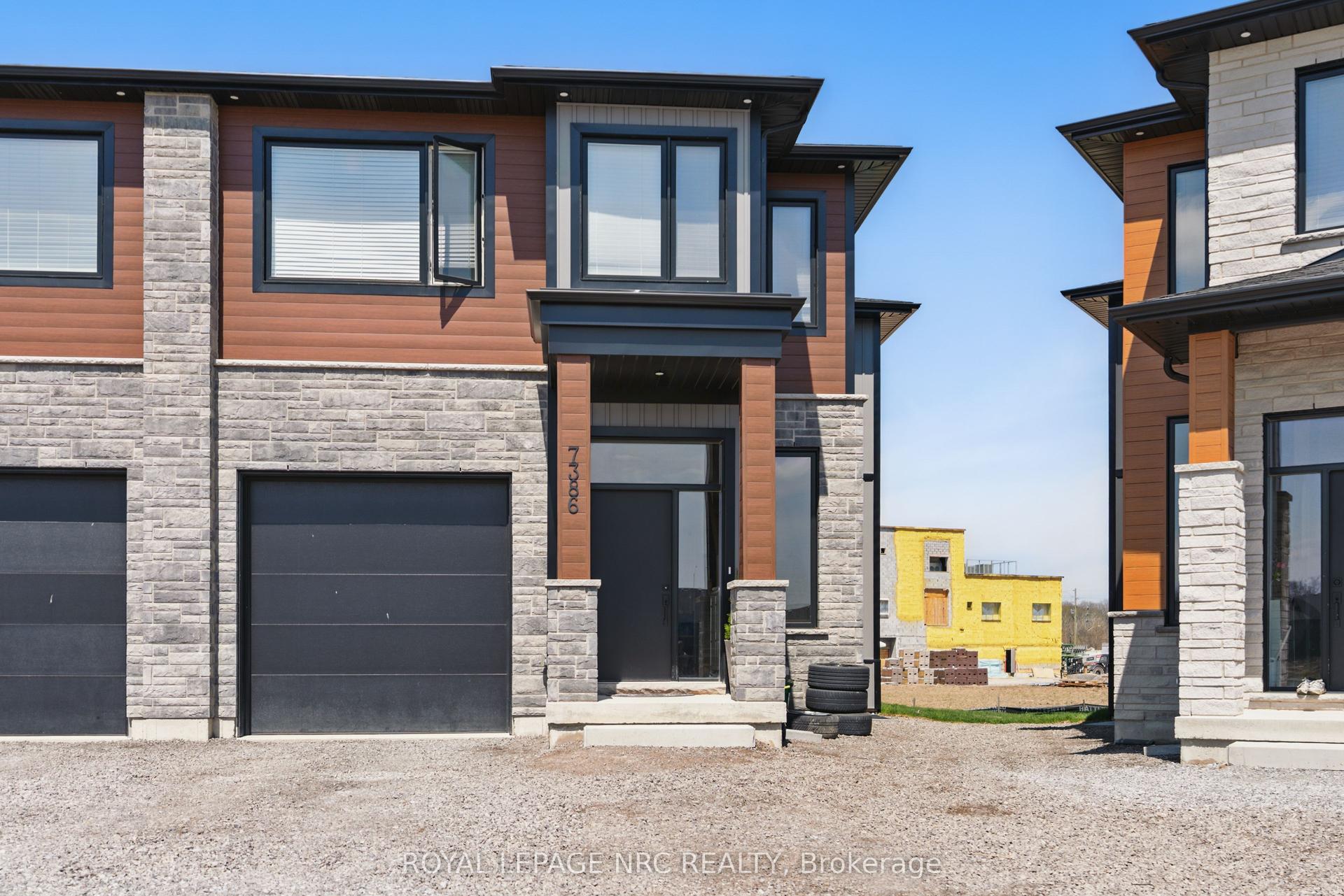 7386 Splendour Drive Upper #Upper — photo 1