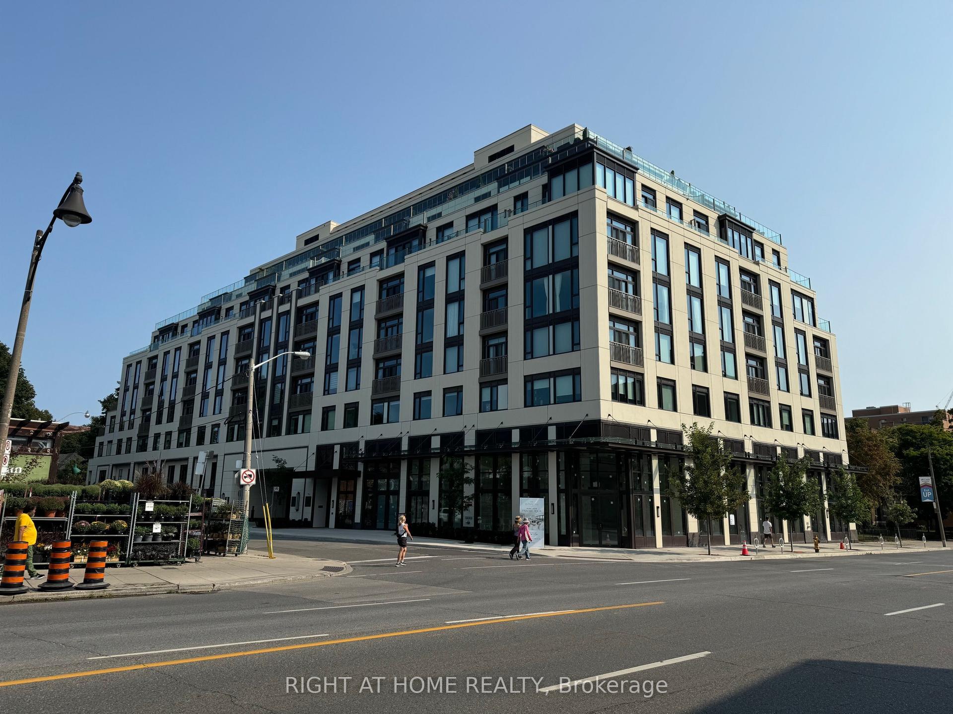 3 Strathgowan Avenue 318 #318, Toronto — Condo for lease, photo 1