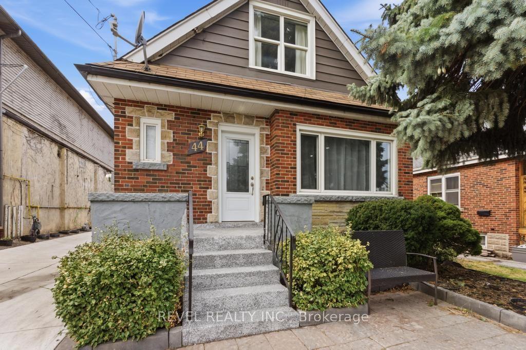 44 Jefferson Avenue — photo 1