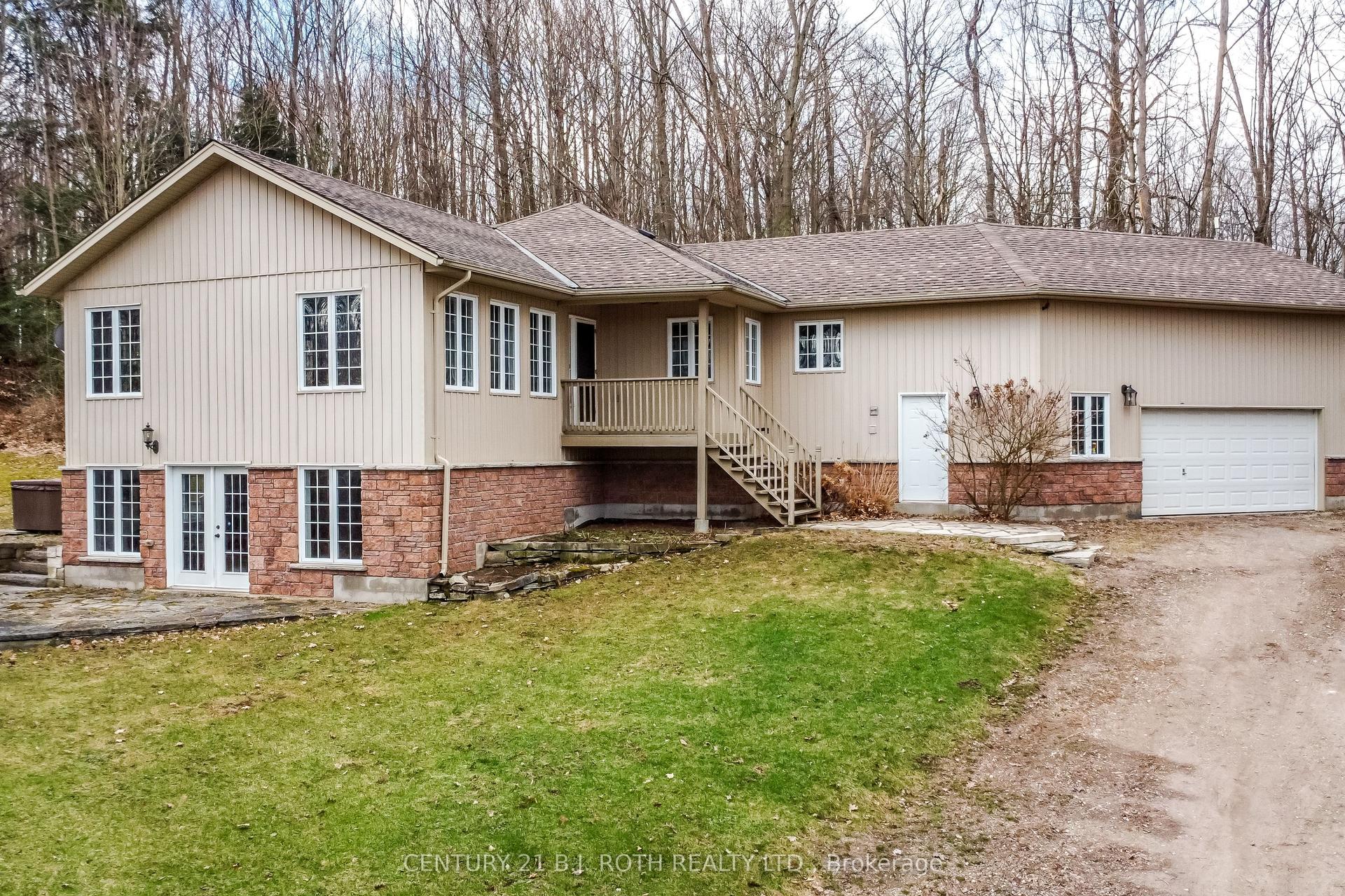 4927 25 Side Road — photo 1