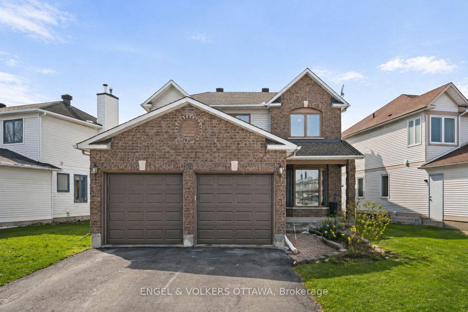 17 Hunterswood Crescent — photo 1