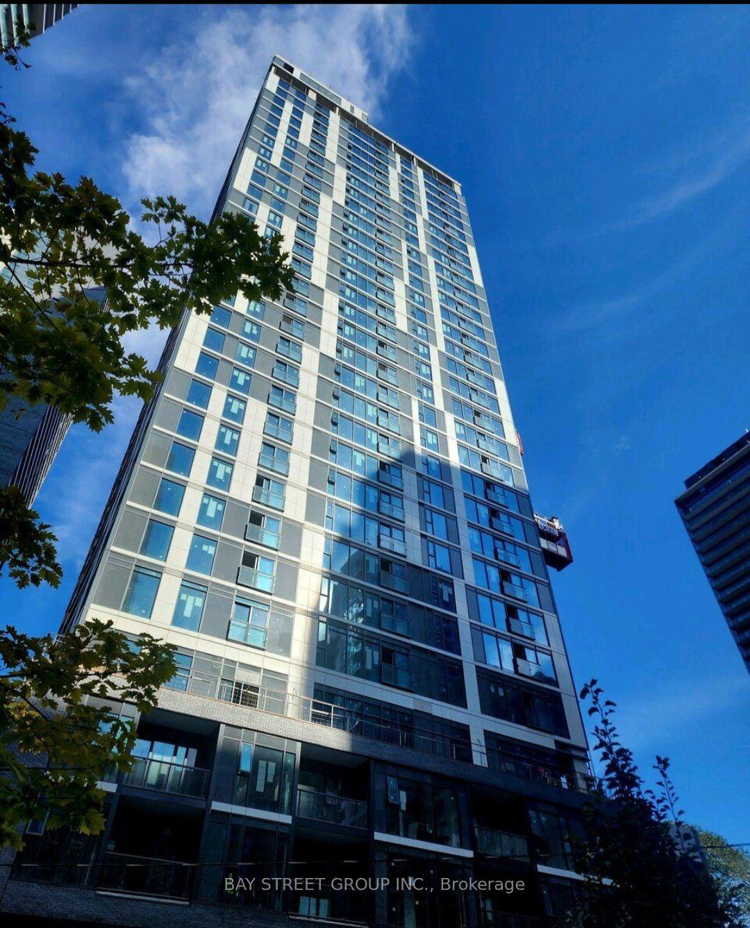 65 Mutual Street 1904 #1904 — photo 1