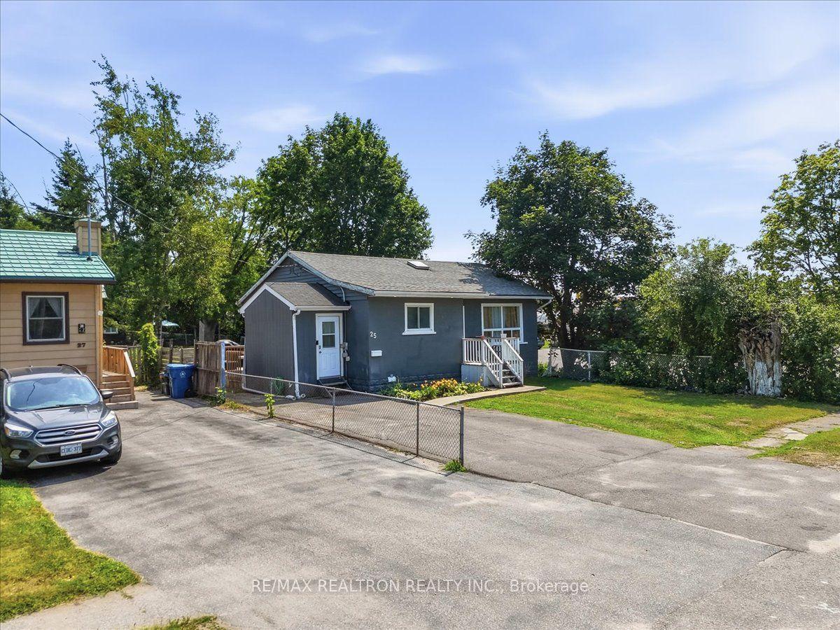 25 Simcoe Street, Orillia — Detached for sale, photo 1