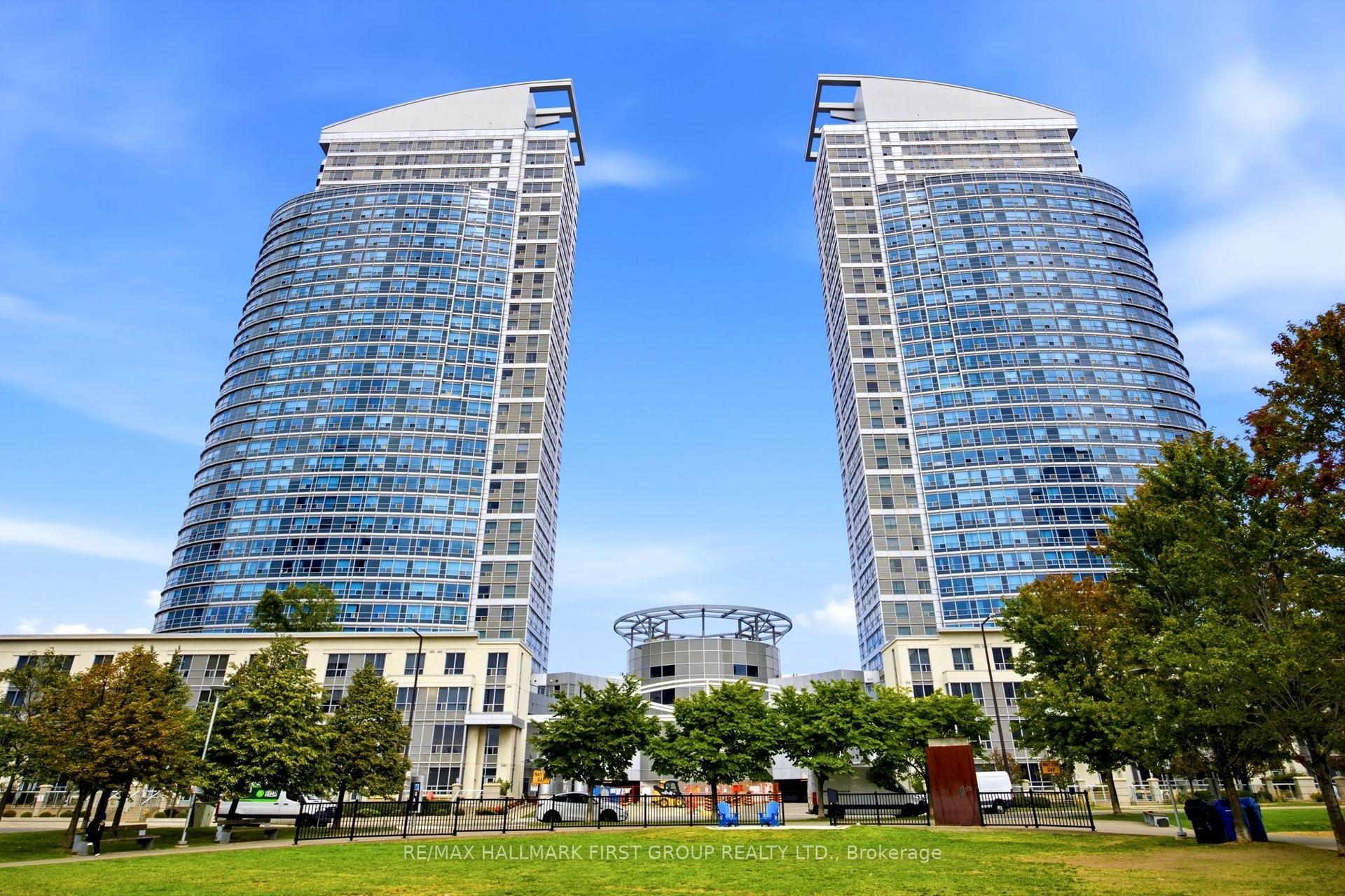 36 Lee Centre Drive 1002 #1002, Toronto — Condo for sale, photo 1