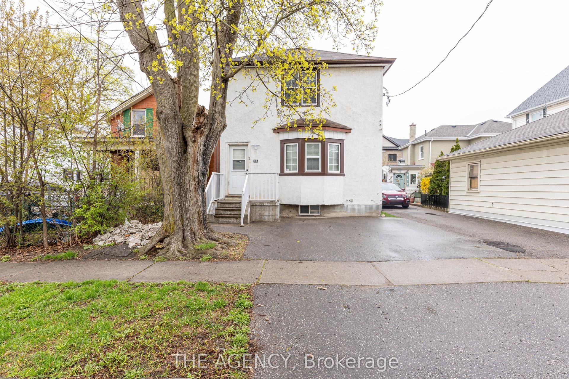 63 Hogarth St Street — photo 1