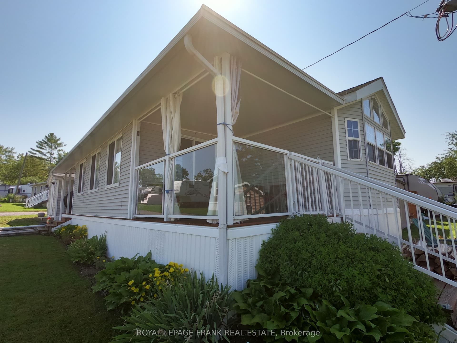 14 Pioneer Drive — photo 1