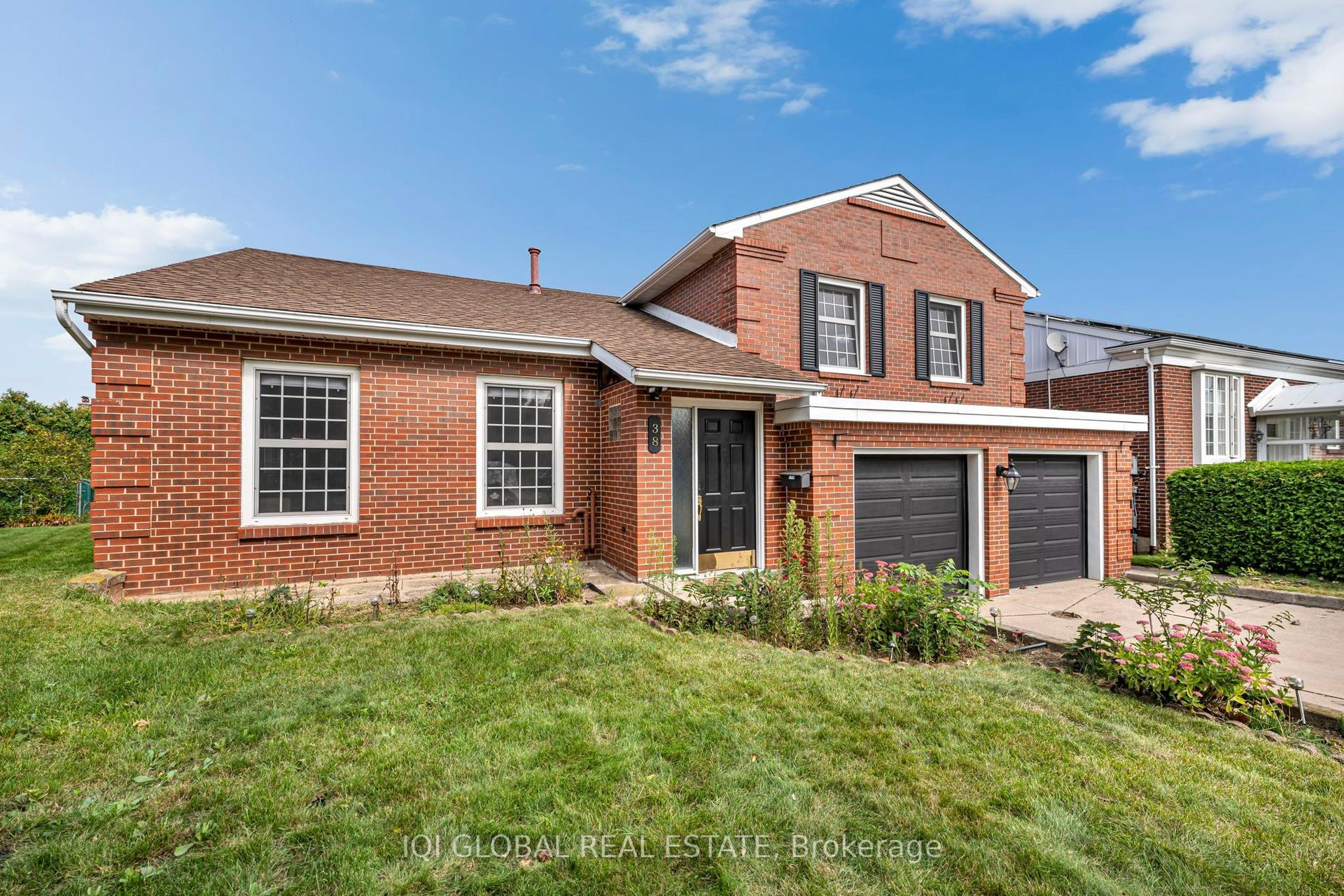 38 LECLAIRE Street, Hamilton — Detached for sale, photo 1