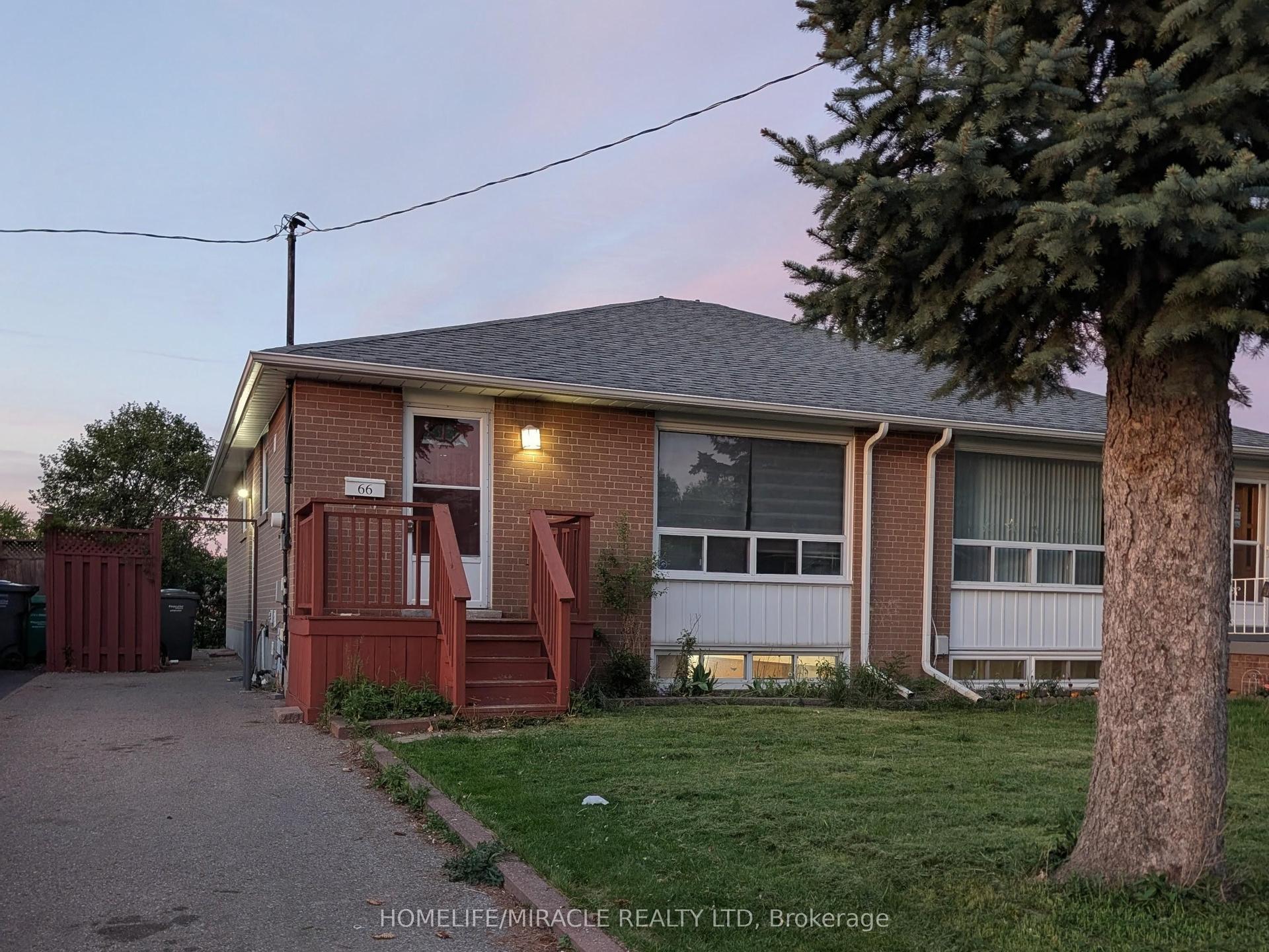 66 Fairglen Avenue — photo 1
