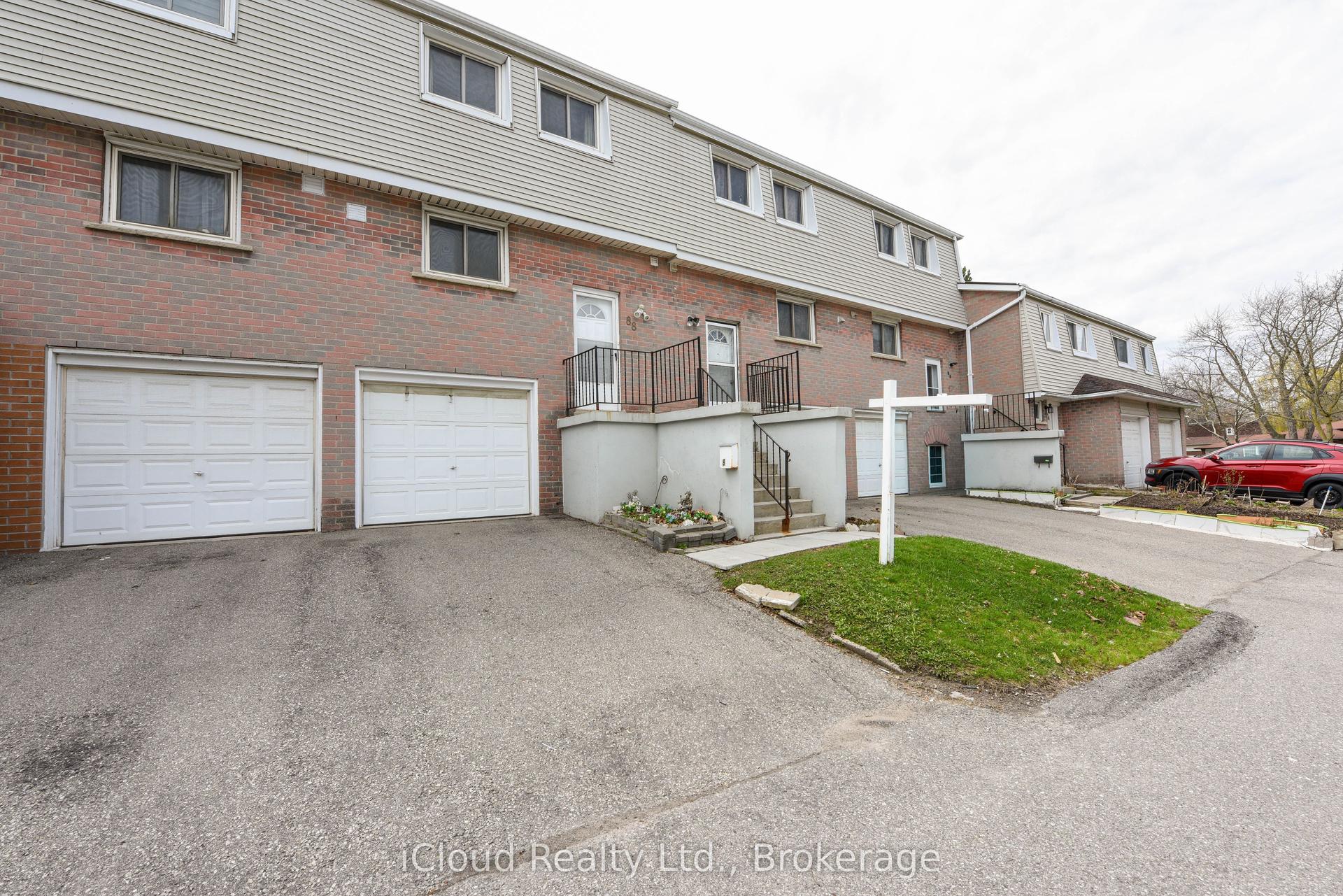 400 Mississauga Valley Boulevard 88 #88 — photo 1