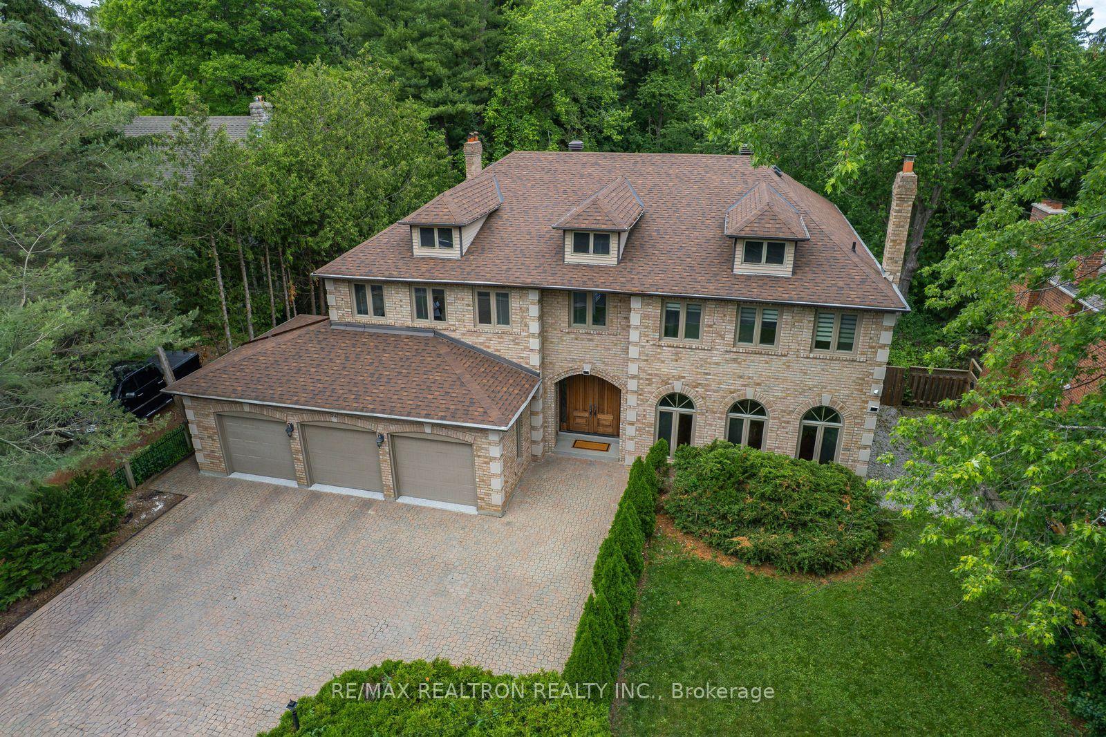 92 Proctor Avenue — photo 1