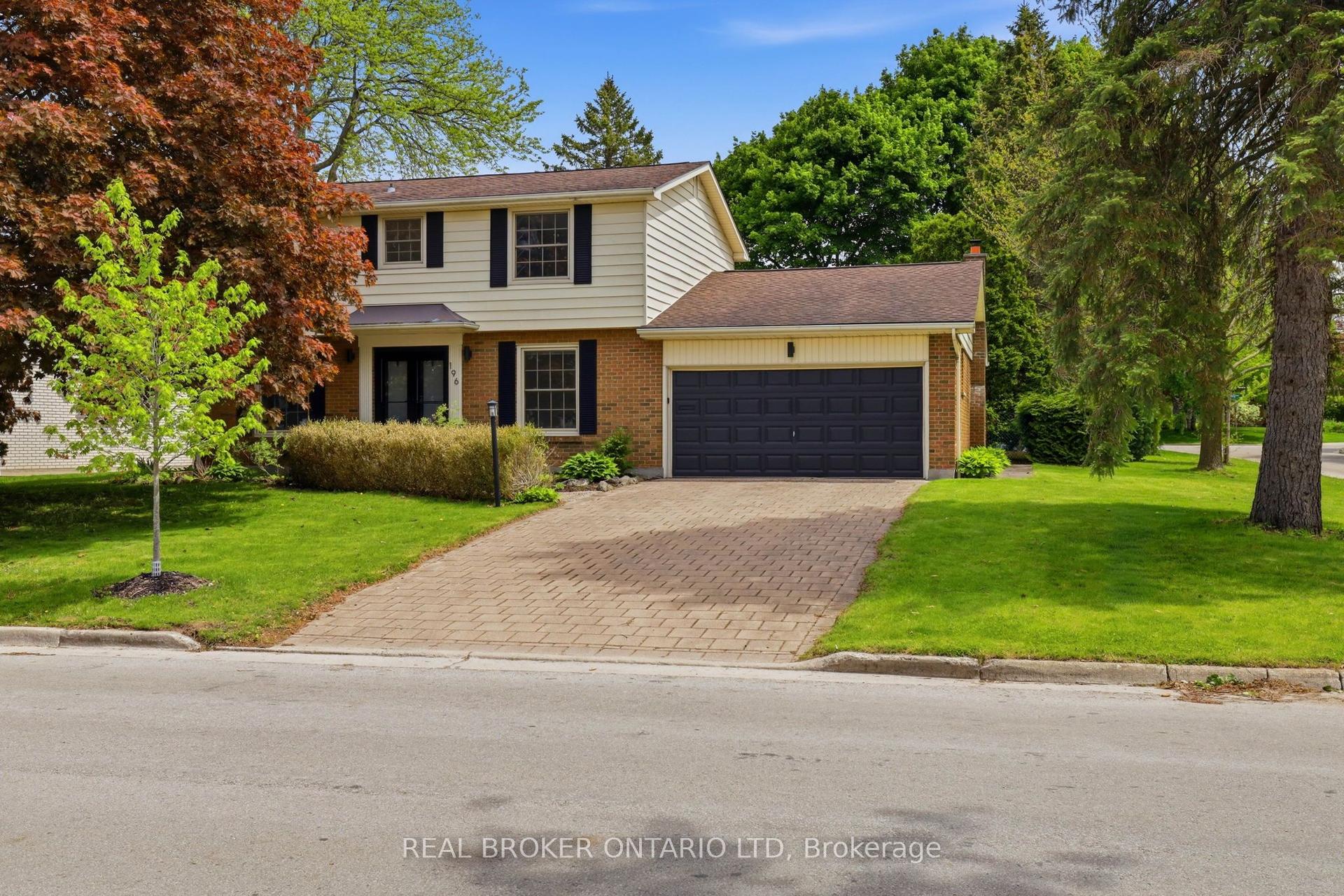 196 Wychwood Park — photo 1