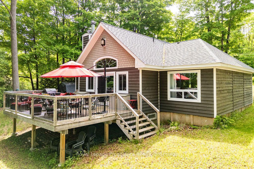 1068 Pleasant Hill Lane — photo 1