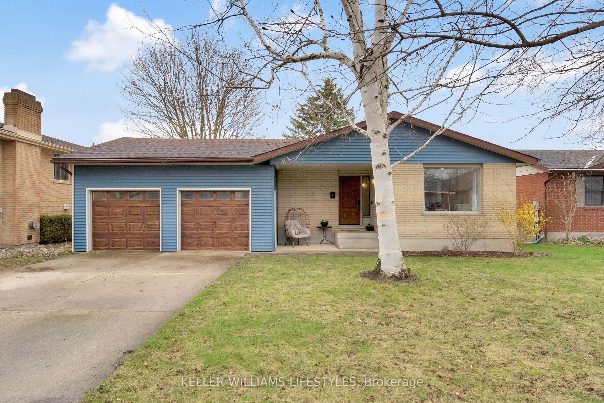 7 Locke Heights — photo 1