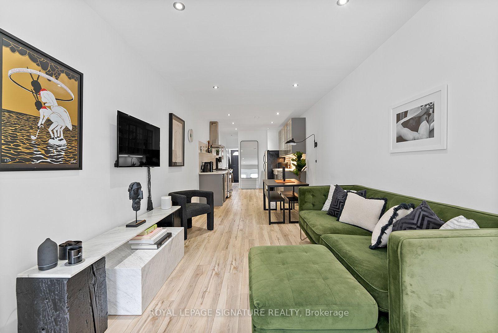 28 Minto Street, Toronto — Semi-Detached for lease, photo 1