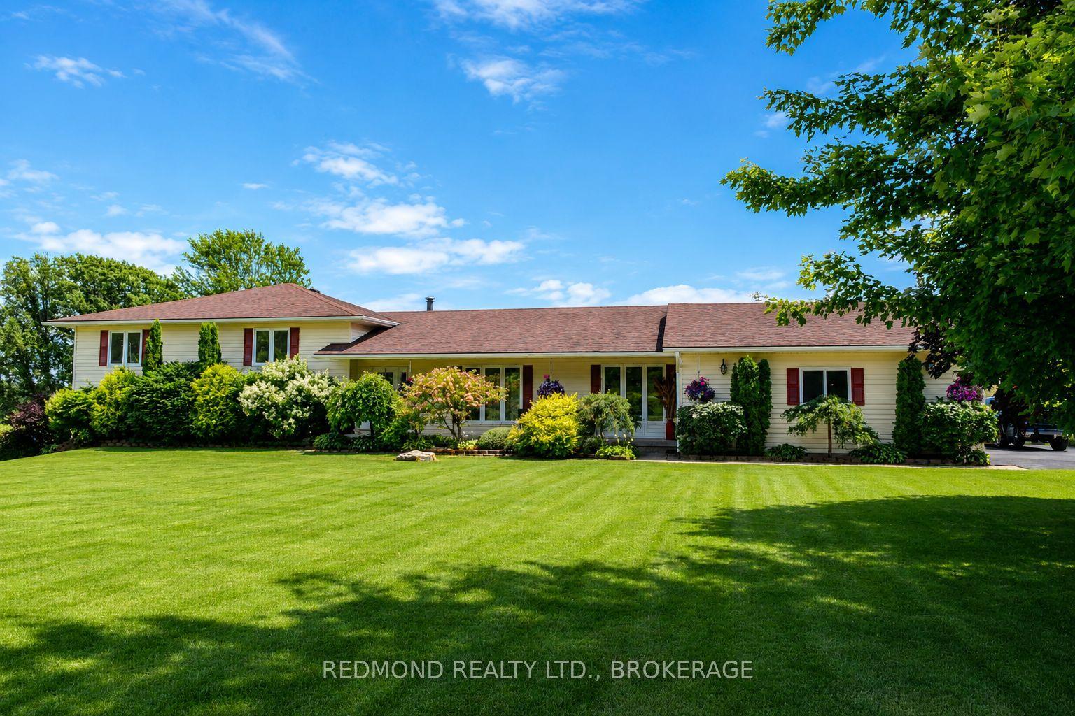 449 County 2 Road, Front of Leeds & Seeleys Bay — Detached for sale, photo 1