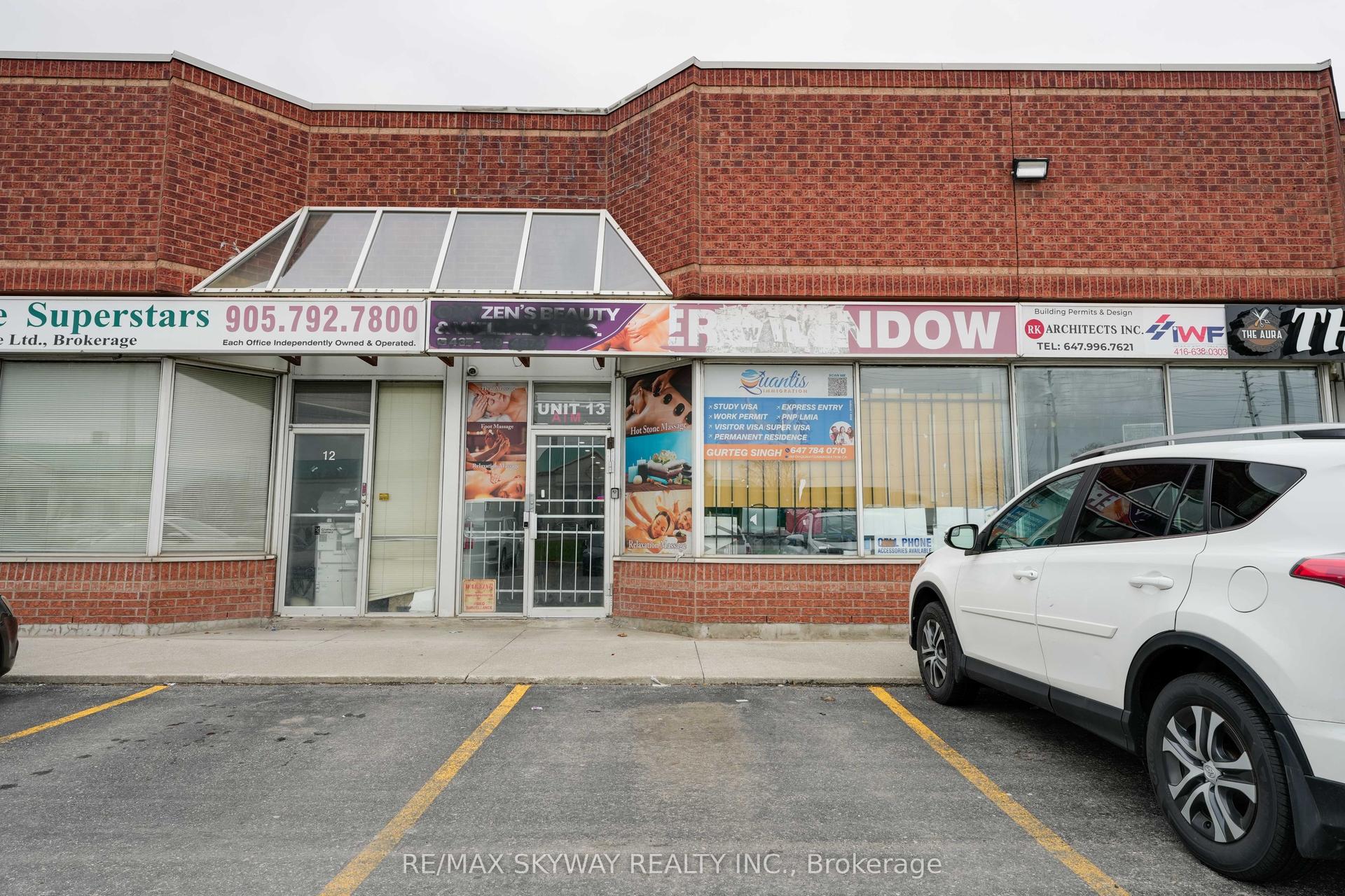 2565 Steeles Avenue E 13 #13 — photo 1