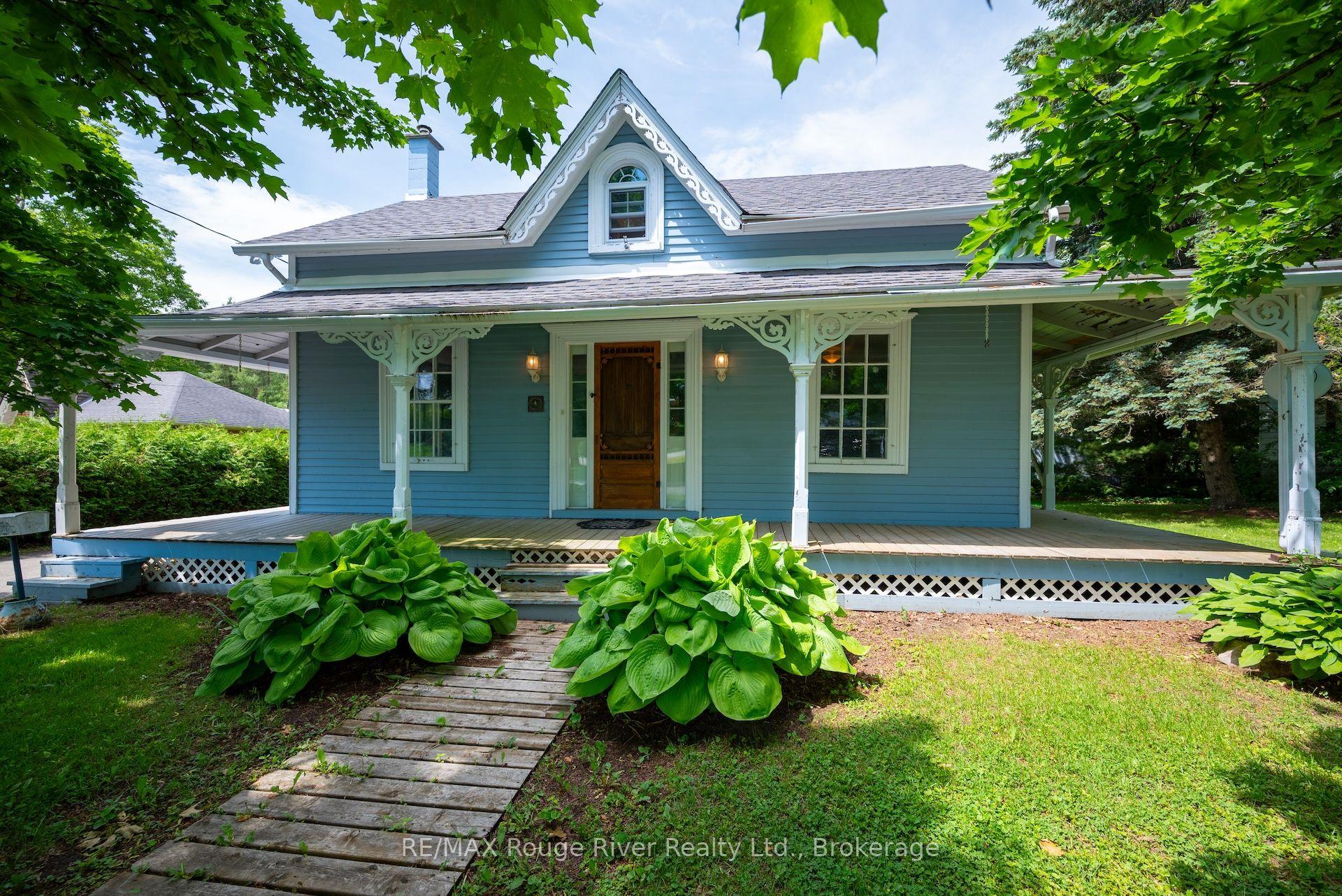 3784 Burnham Street N — photo 1