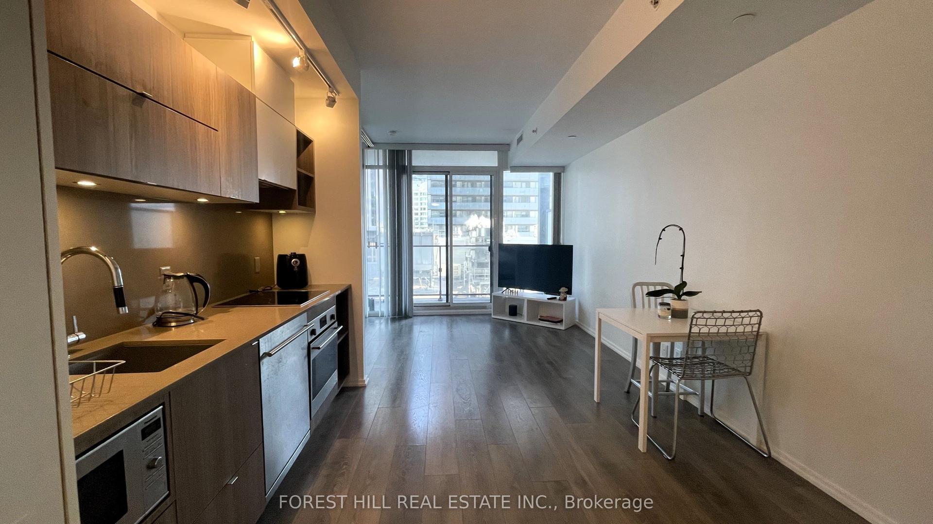 125 Peter Street 1110 #1110, Toronto — Condo for lease, photo 1
