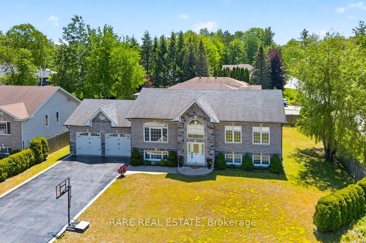 4 Fatima Court, Wasaga Beach — Detached for sale, photo 1