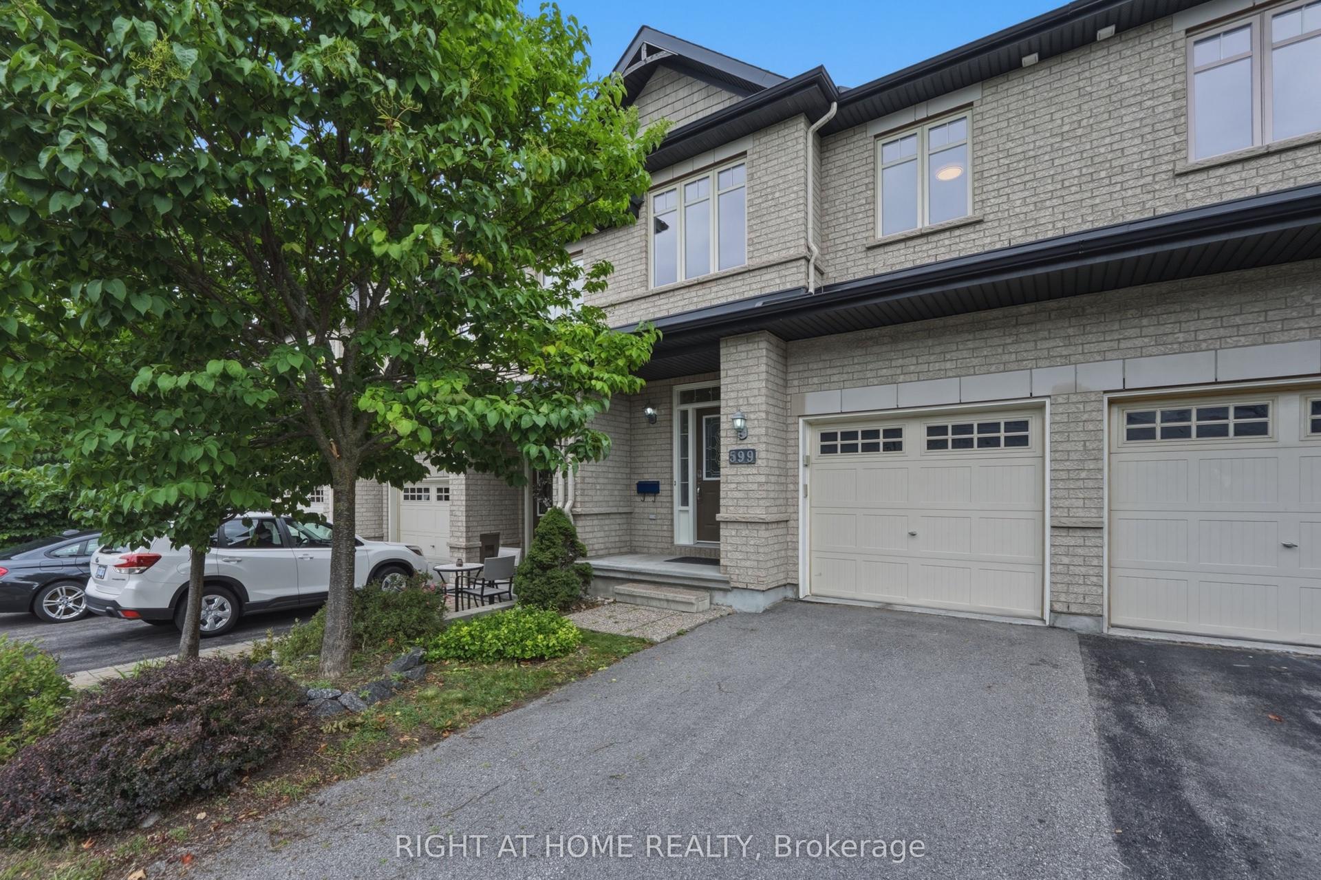 599 Remnor Avenue, Kanata — Townhouse for lease, photo 1