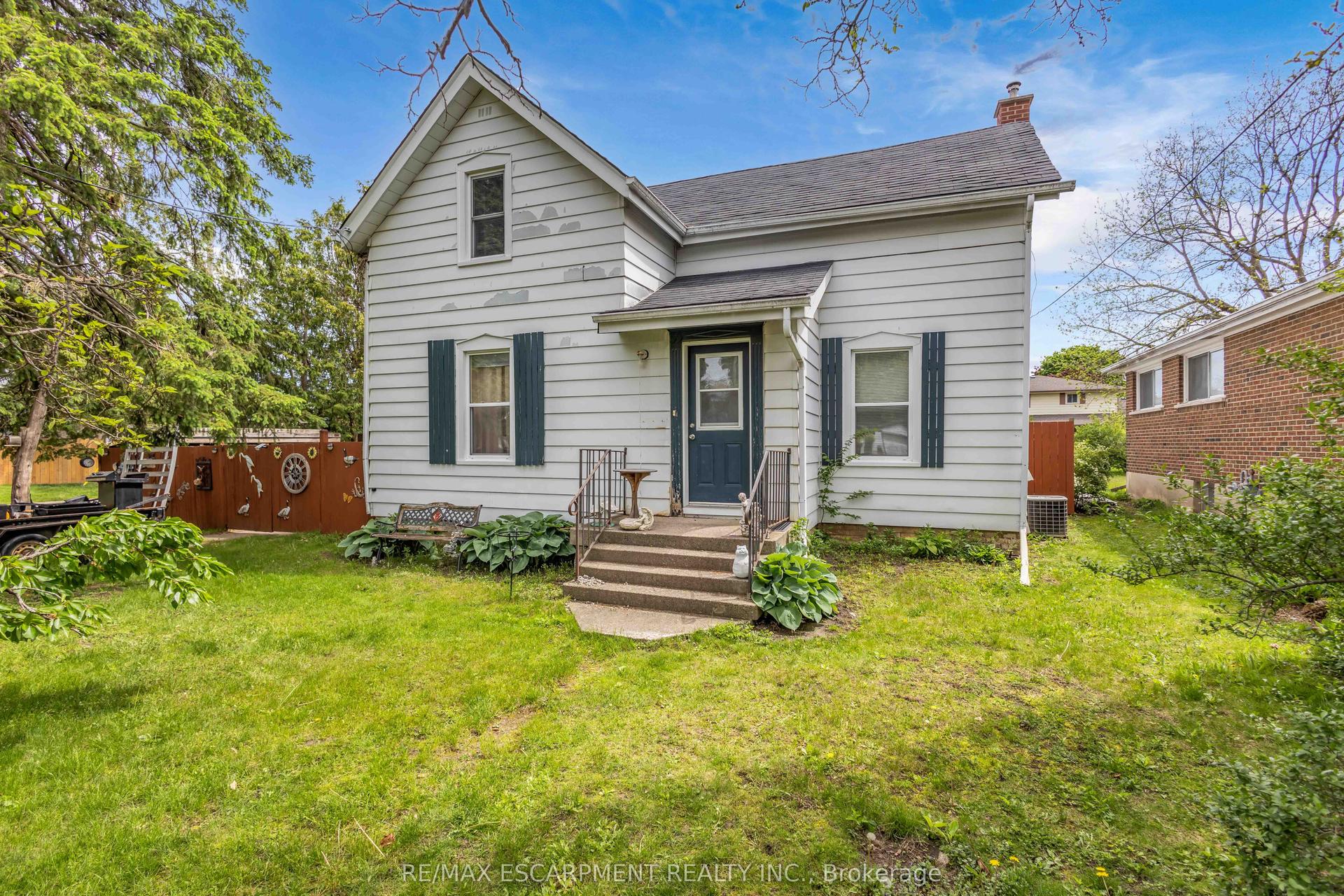 35 James Avenue — photo 1