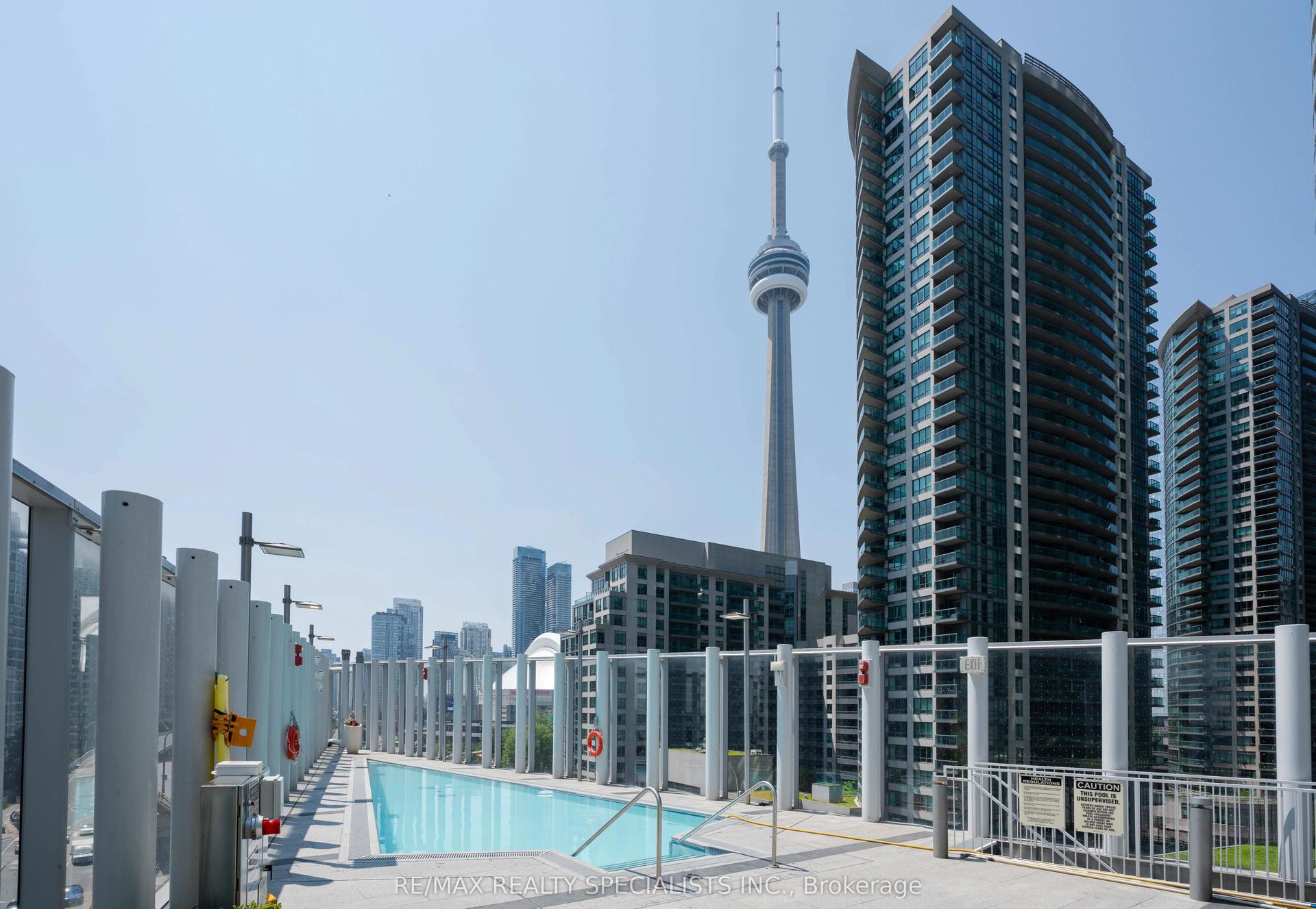 10 York Street 4303 #4303, Toronto — Condo for sale, photo 1