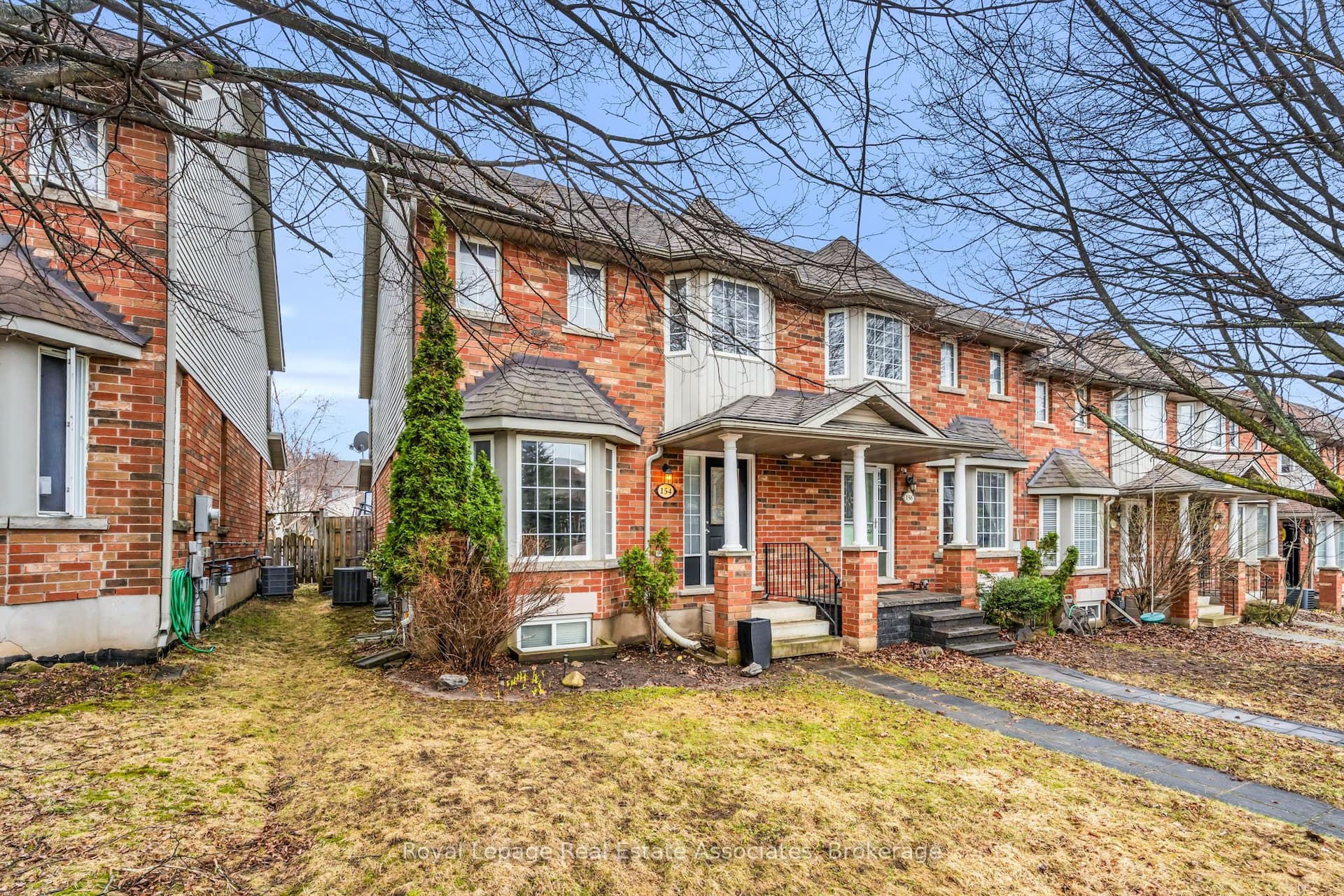 154 Montgomery Boulevard — photo 1