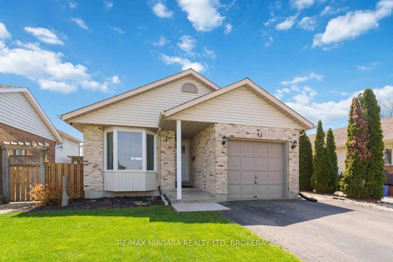 41 Eastwood Drive, Welland — Detached for sale, photo 1