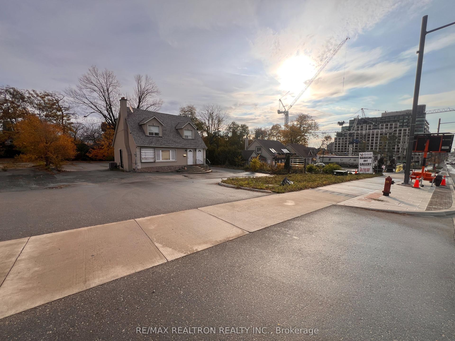 9883 Yonge Street, Richmond Hill — Commercial for sale, photo 1