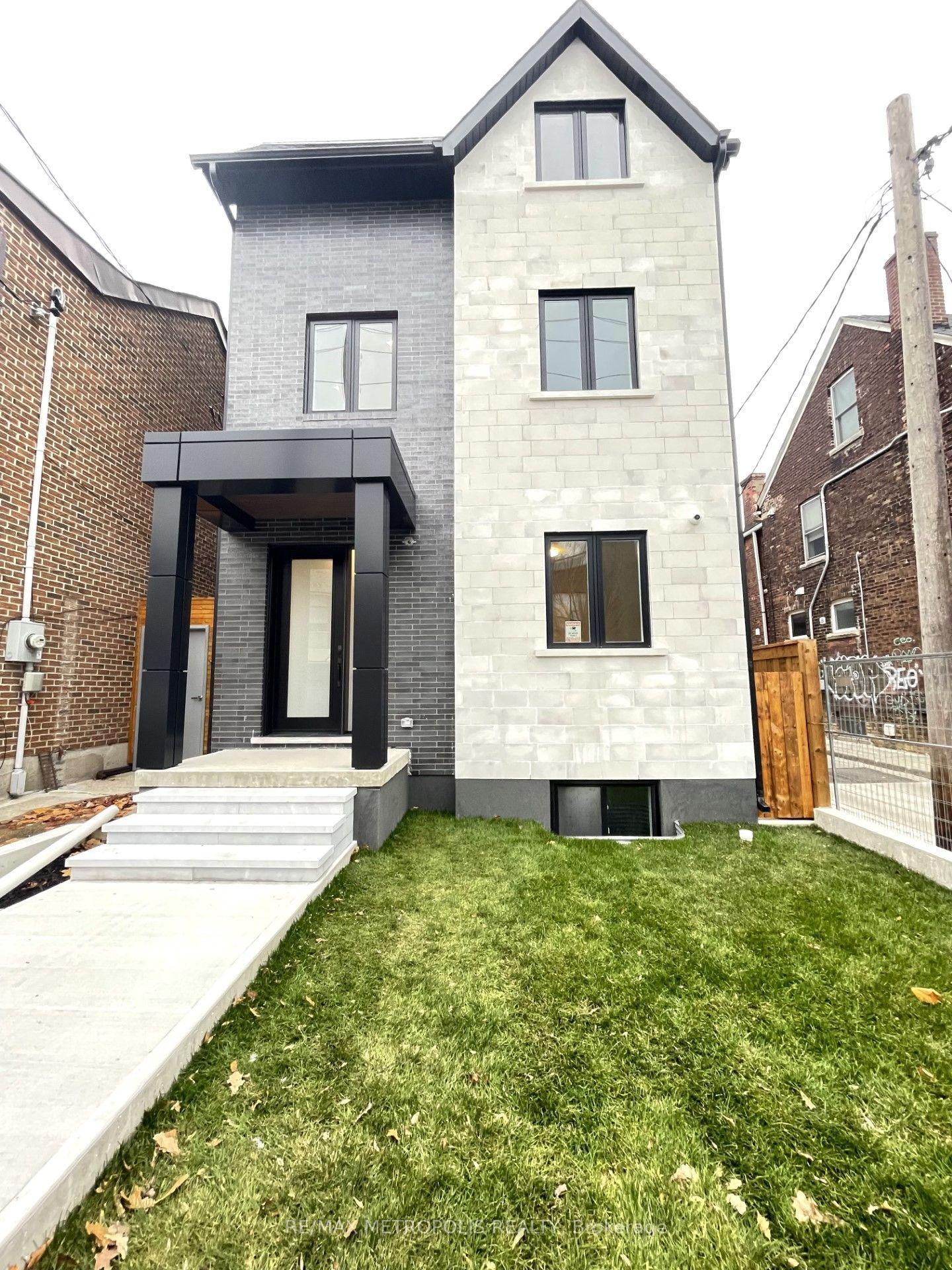 165 Manning Avenue Bsmt #Bsmt, Toronto — Detached for lease, photo 1