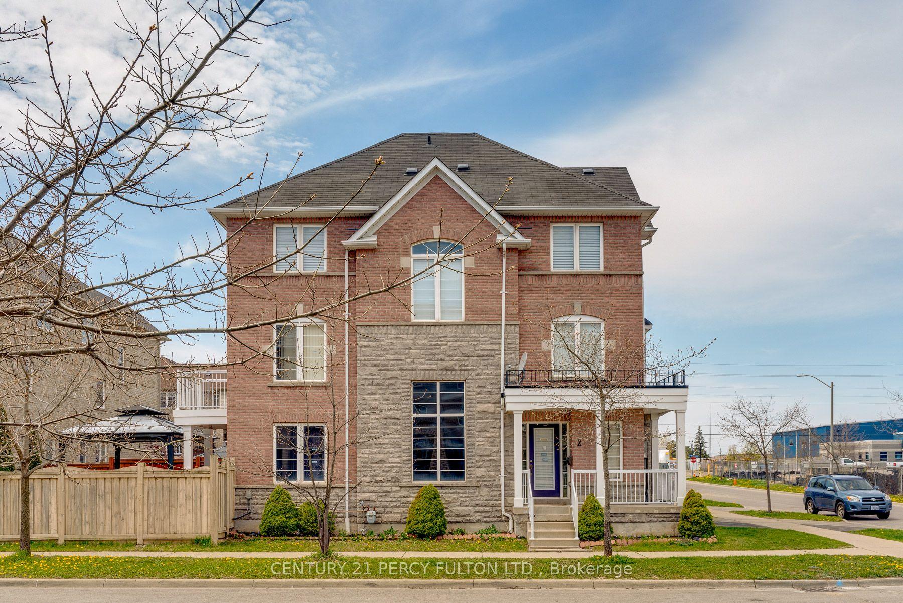 2 Talbotshire Street, Ajax — Townhouse for lease, photo 1